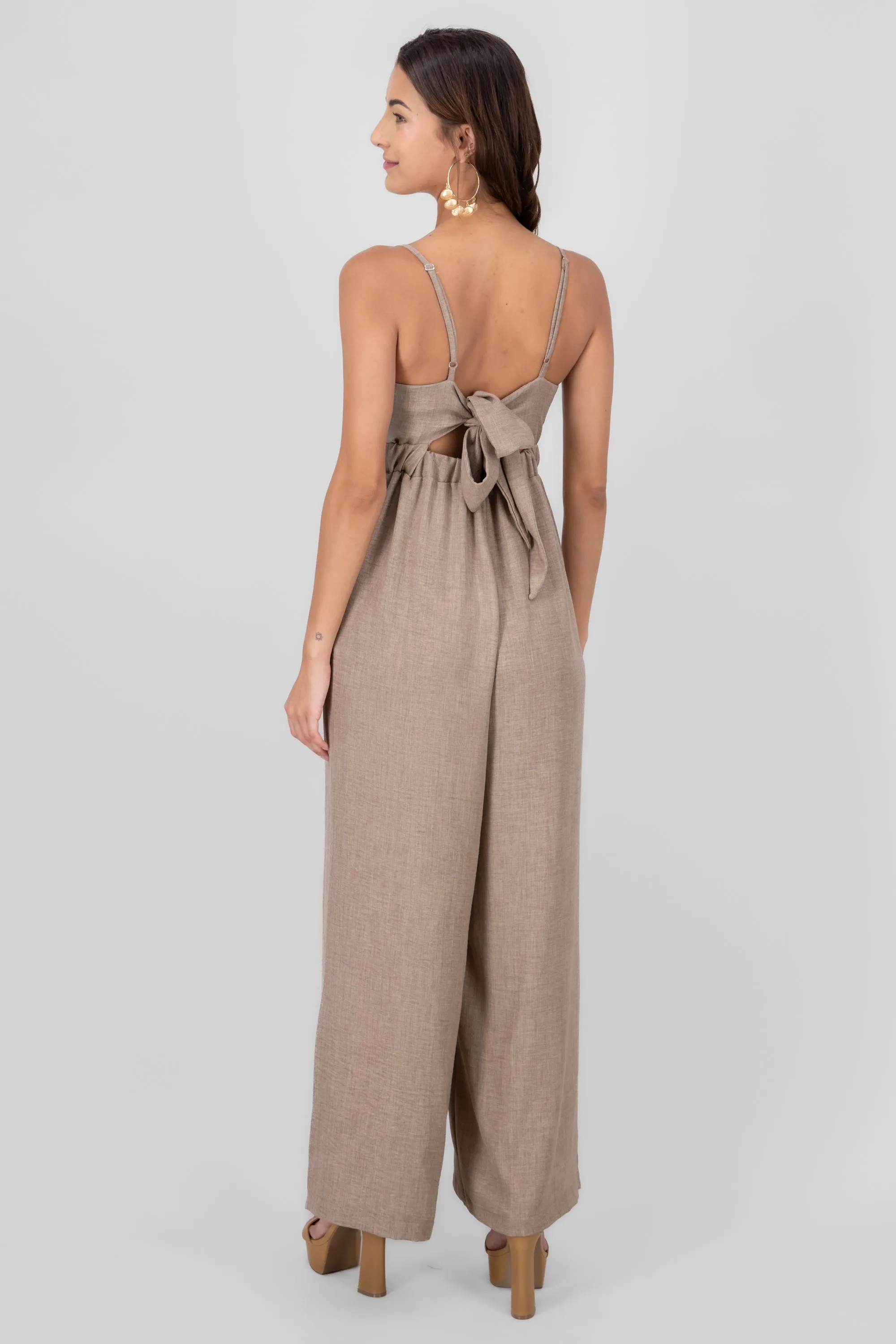 Jumpsuit escote v cruzado tirantes sold by Shasa product image thumbnail 4