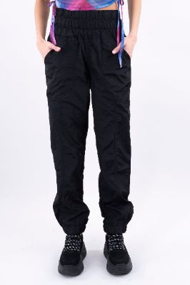 Jogger nylon cintura elástico sold by Shasa