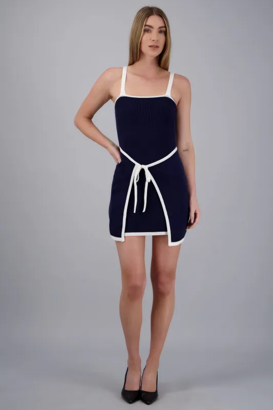 Vestido tirantes contraste detalle laso sold by Shasa