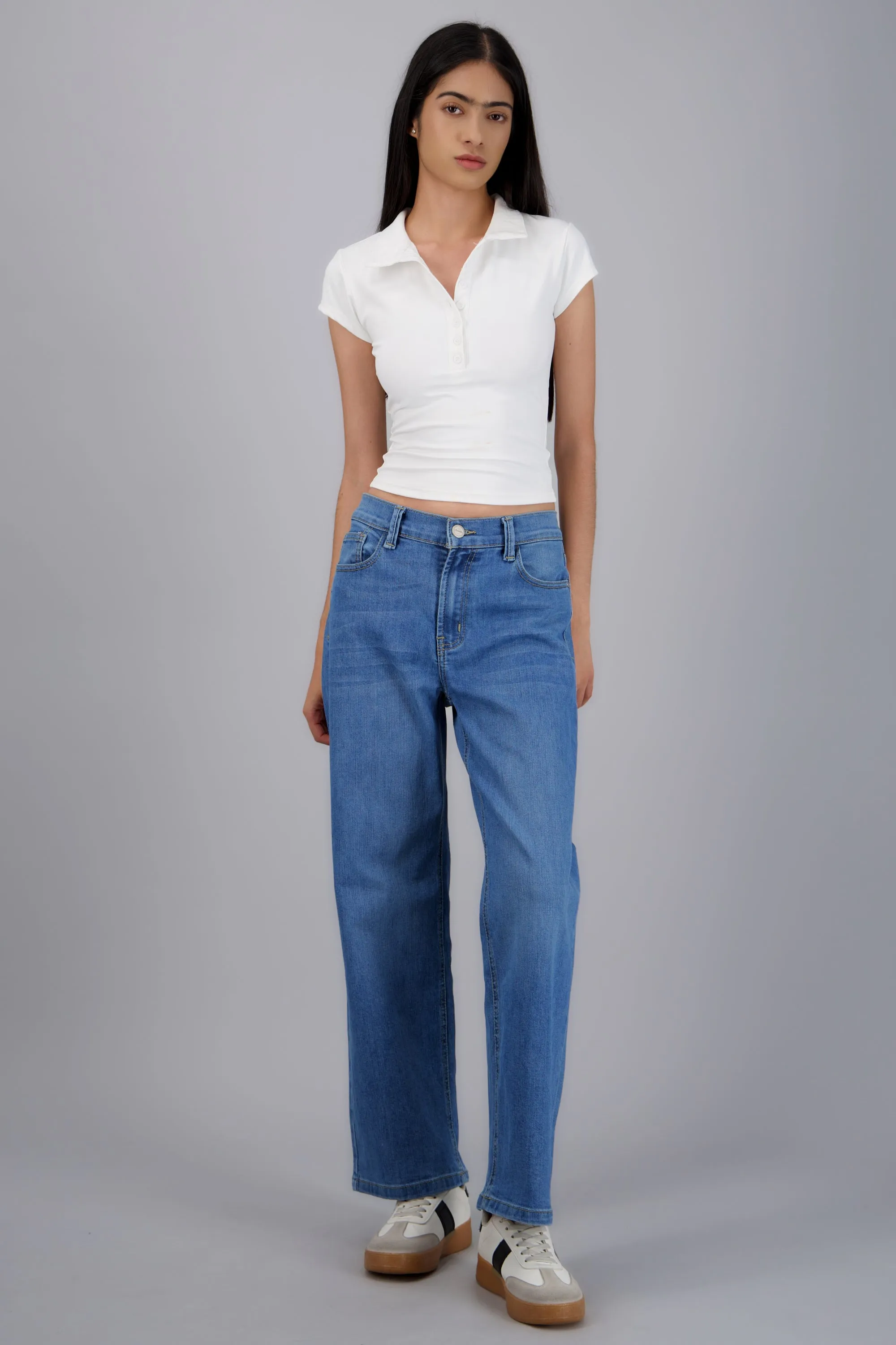 Jeans wide leg básicos desgaste sold by Shasa product image thumbnail 3