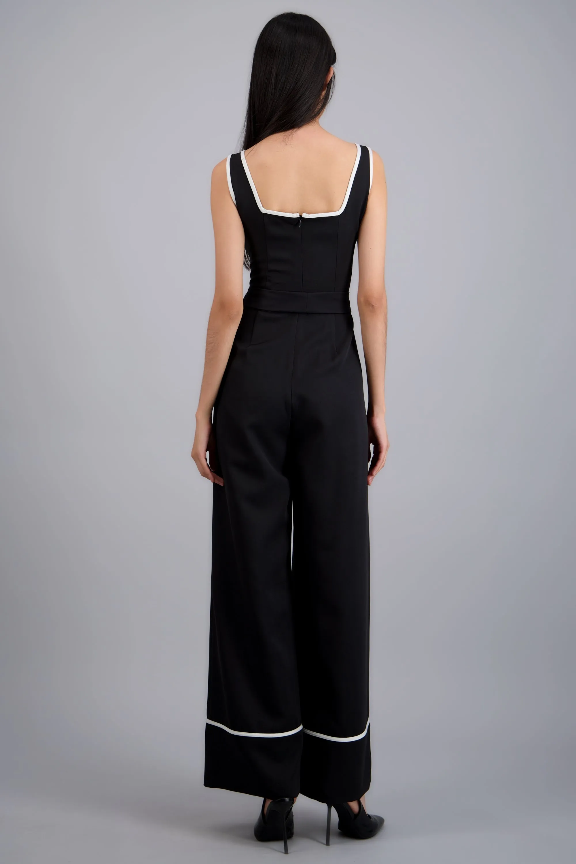 Jumpsuit escote cuadrado detalle contraste sold by Shasa product image thumbnail 4