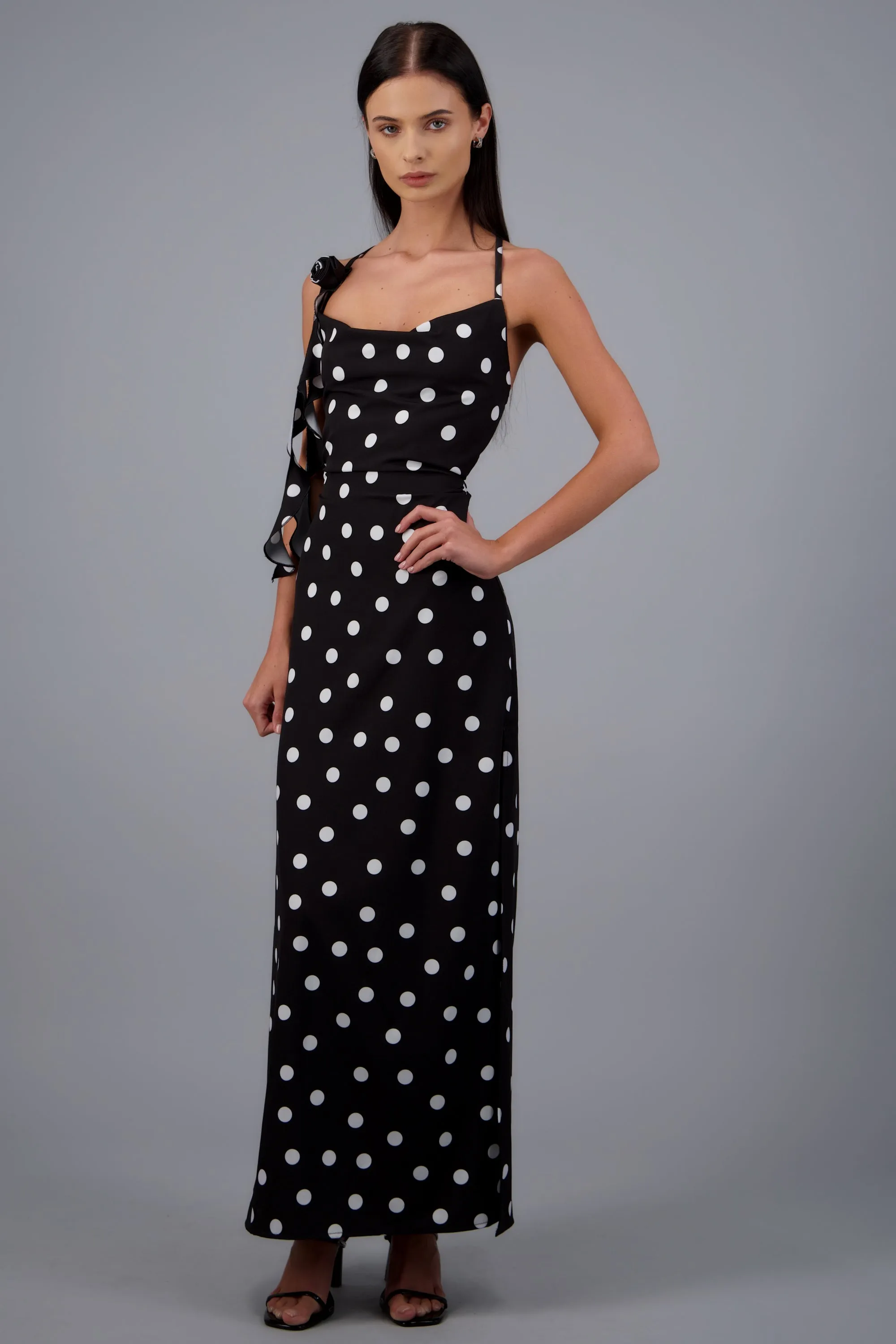 Vestido midi halter polka dots sold by Shasa product image thumbnail 2