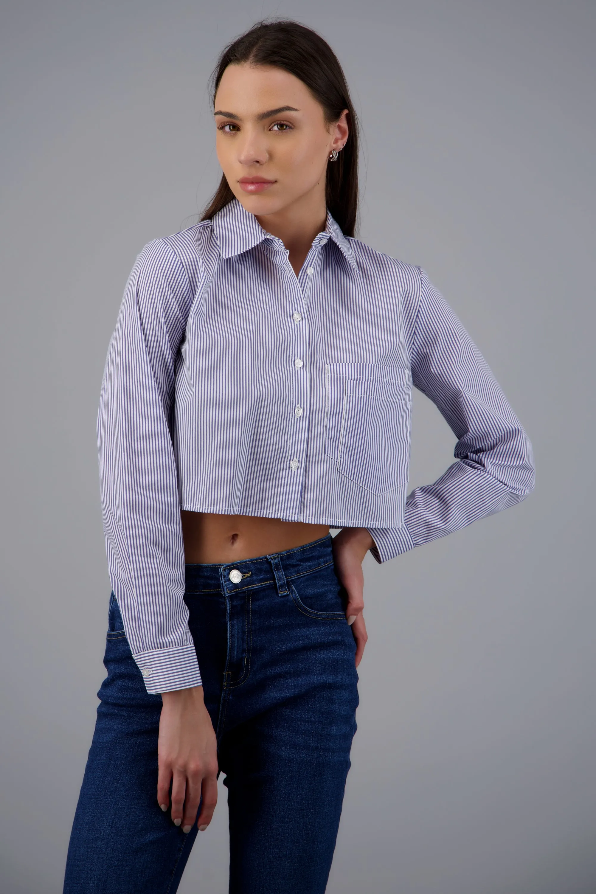 Camisa crop de rayas con doble bolsa sold by Shasa product image thumbnail 3