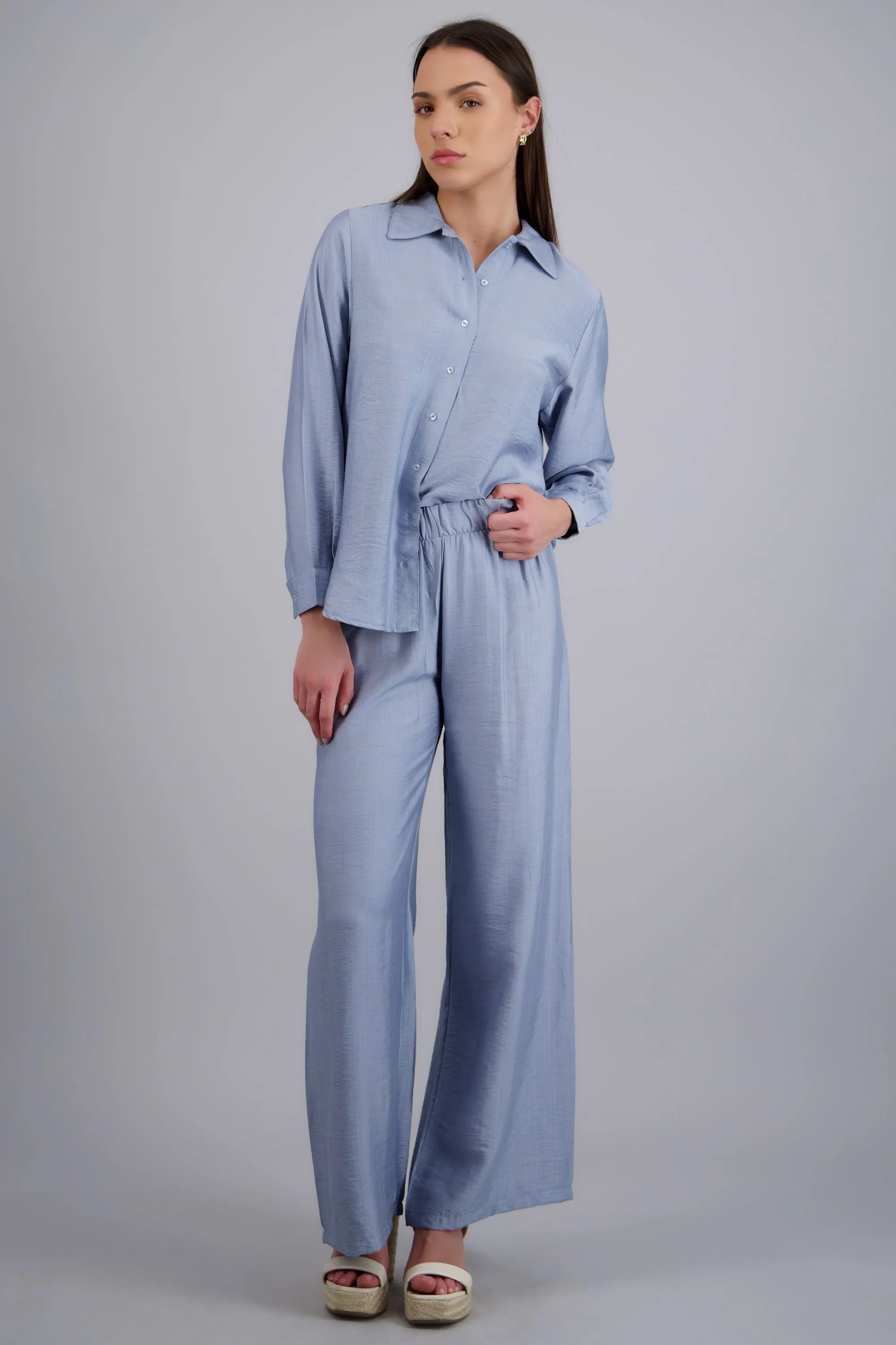 Pantalon amplio textura sold by Shasa product image thumbnail 3