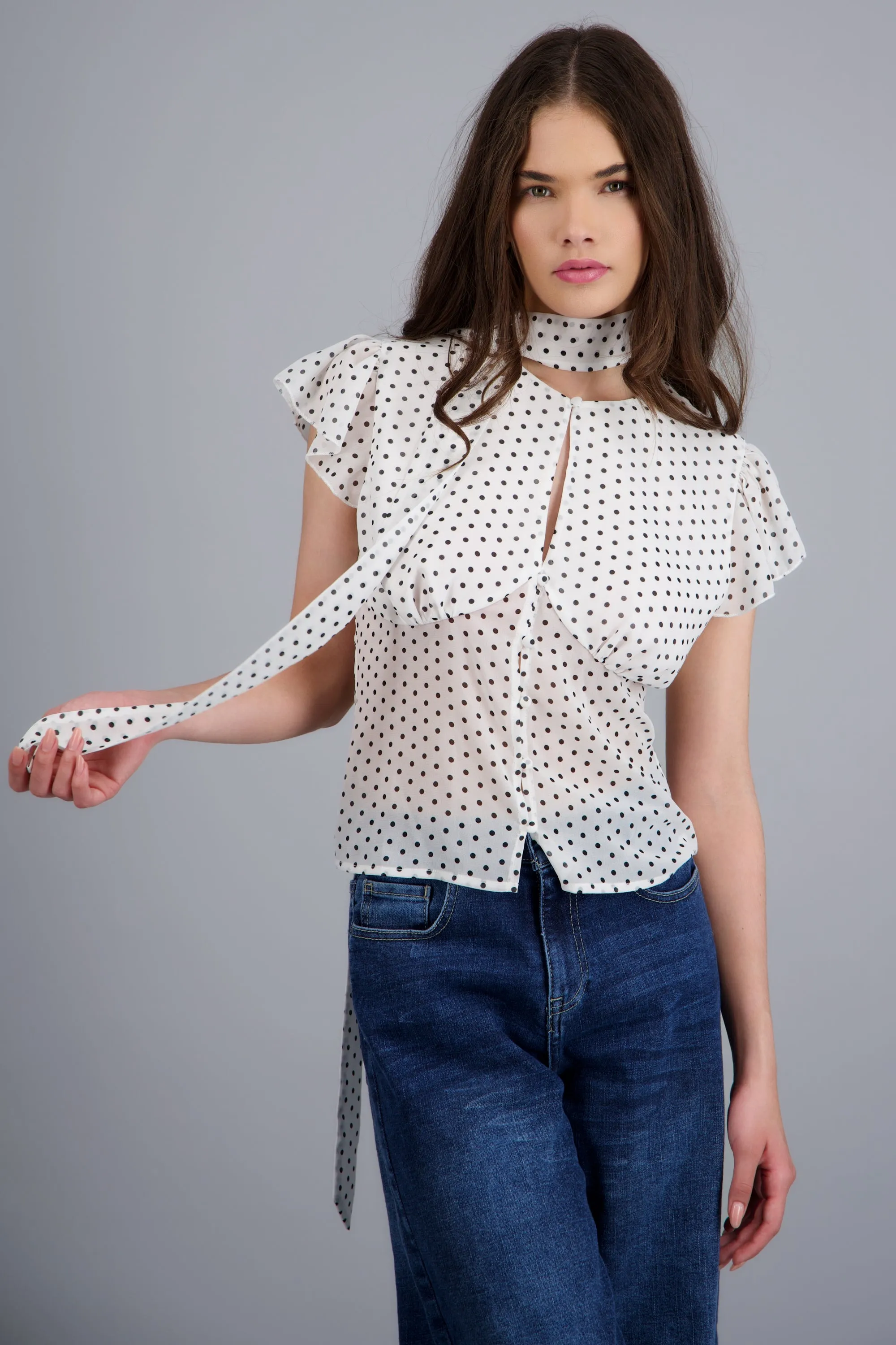 Top escote detalle bufanda polka dots sold by Shasa product image thumbnail 4
