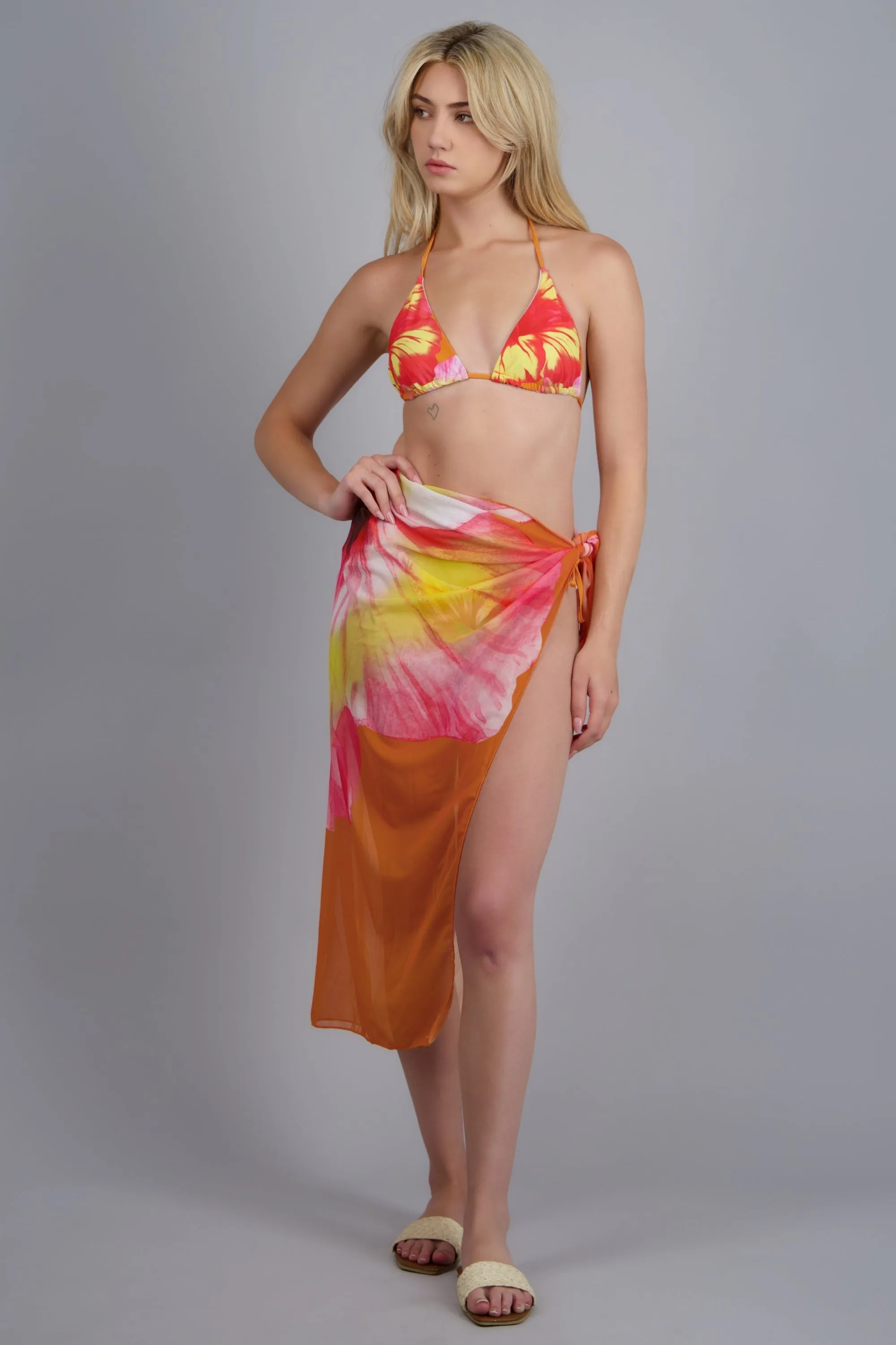 Bikini 3pz estampado floral pareo maxi sold by Shasa product image thumbnail 3