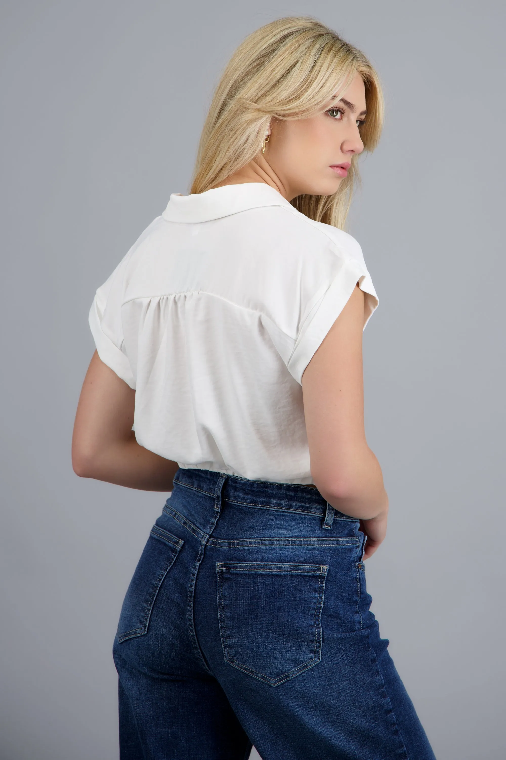 Camisa crop manga corta sold by Shasa product image thumbnail 4