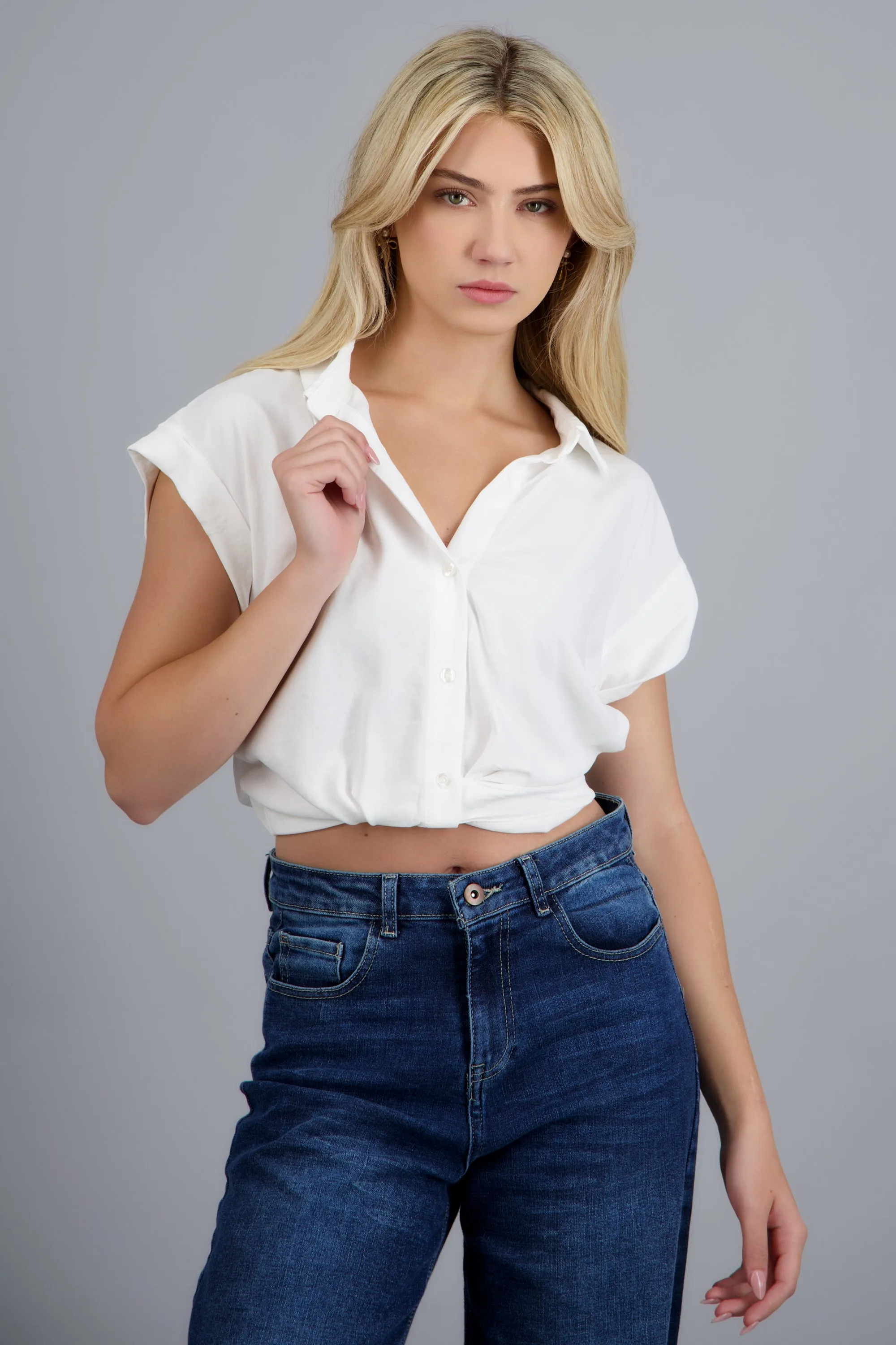 Camisa crop manga corta sold by Shasa product image thumbnail 3