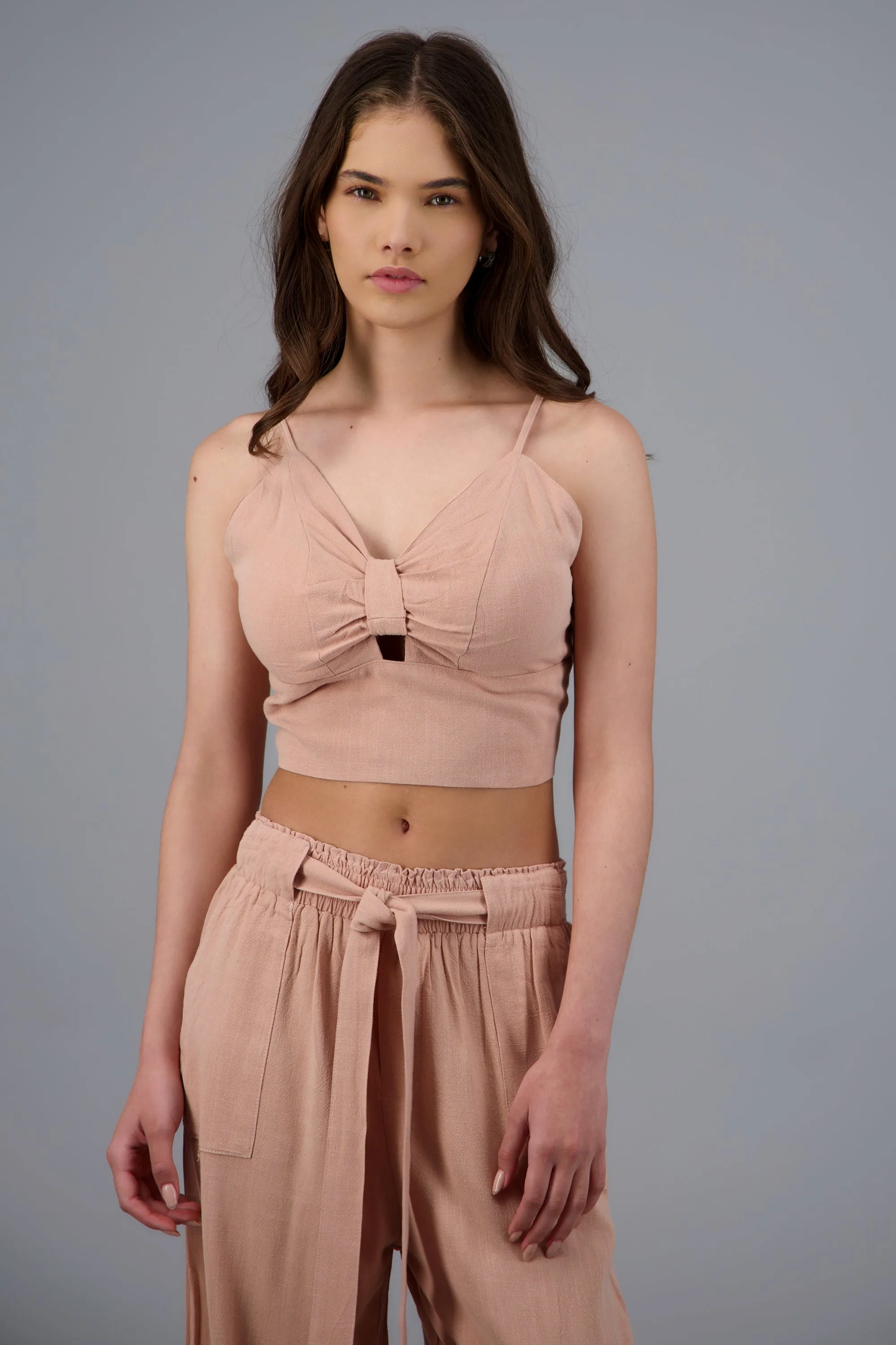 TOP CROP TIRANTES LINO sold by Shasa