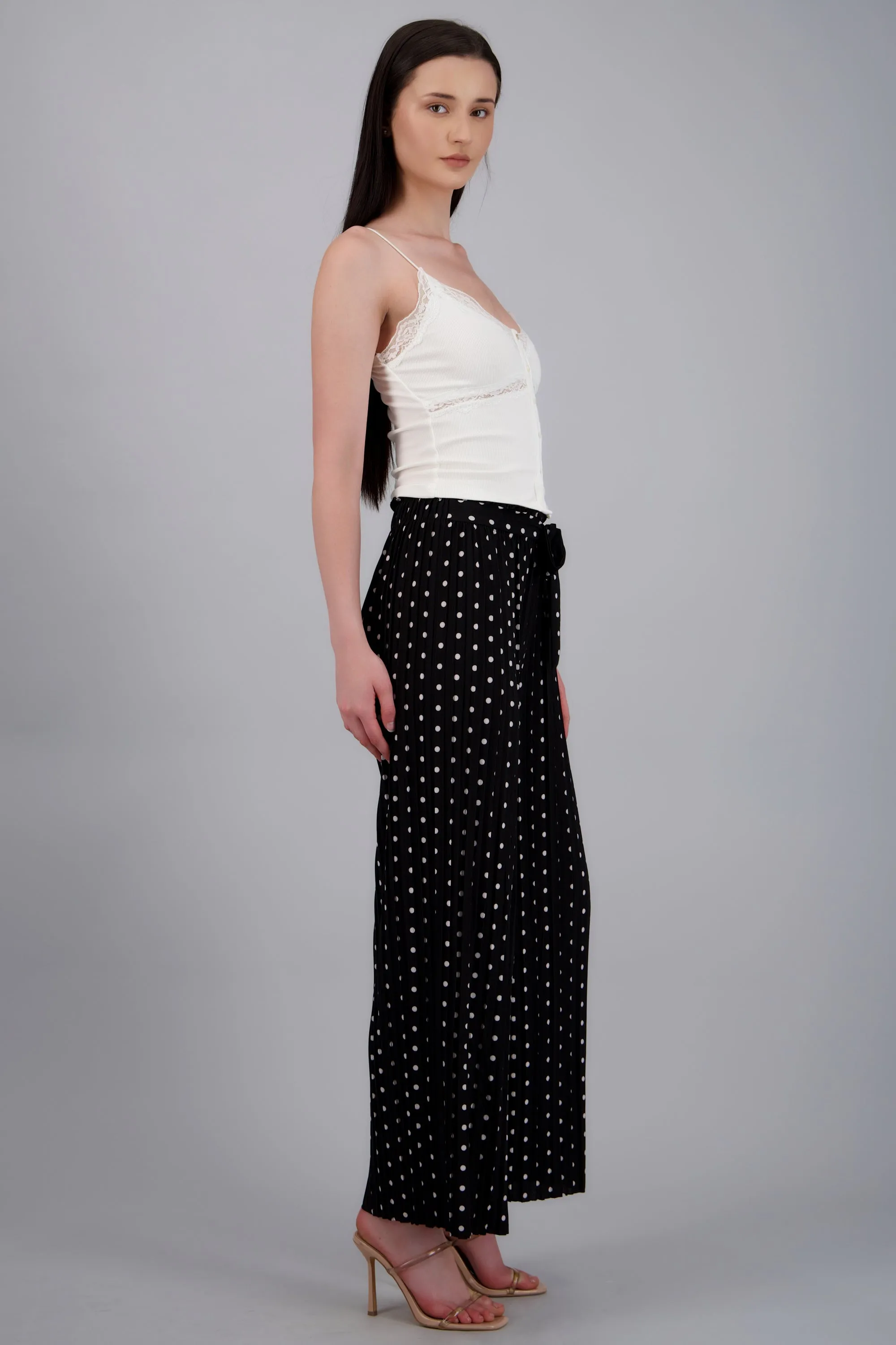 Pantalon amplio polka plisado sold by Shasa product image thumbnail 2