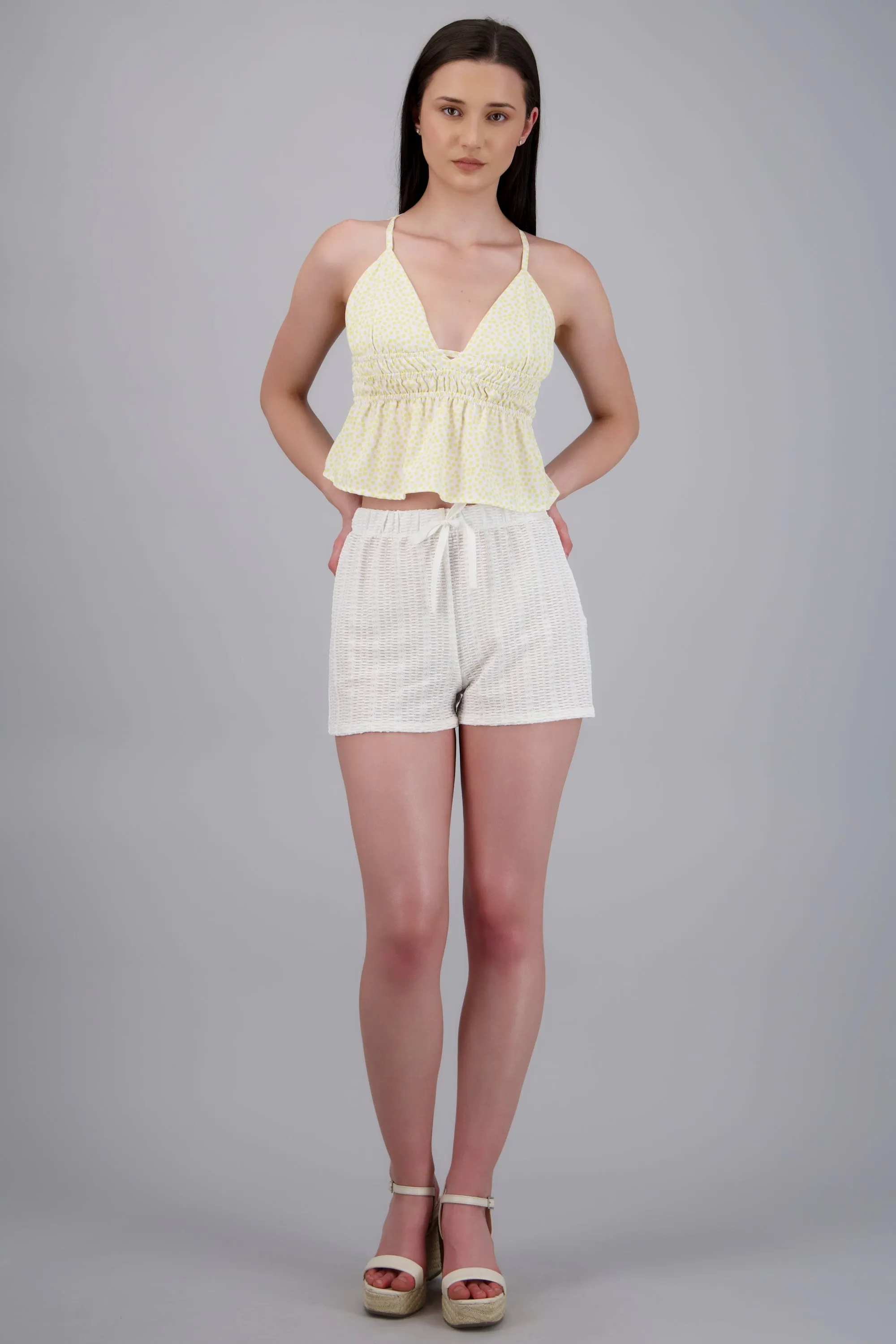 Short textura tejida detalle jareta sold by Shasa