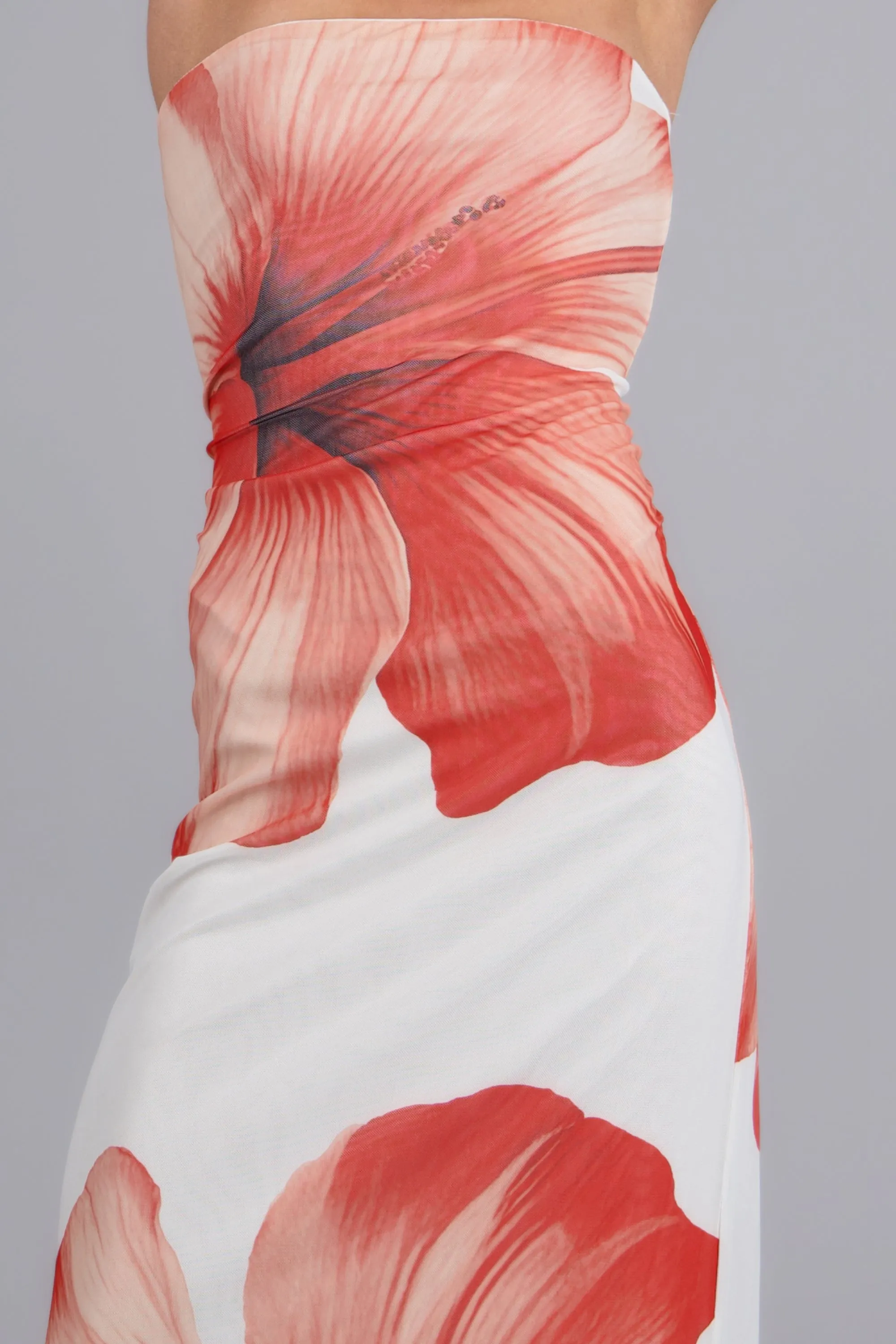 Vestido maxi strapples mesh flores sold by Shasa product image thumbnail 5