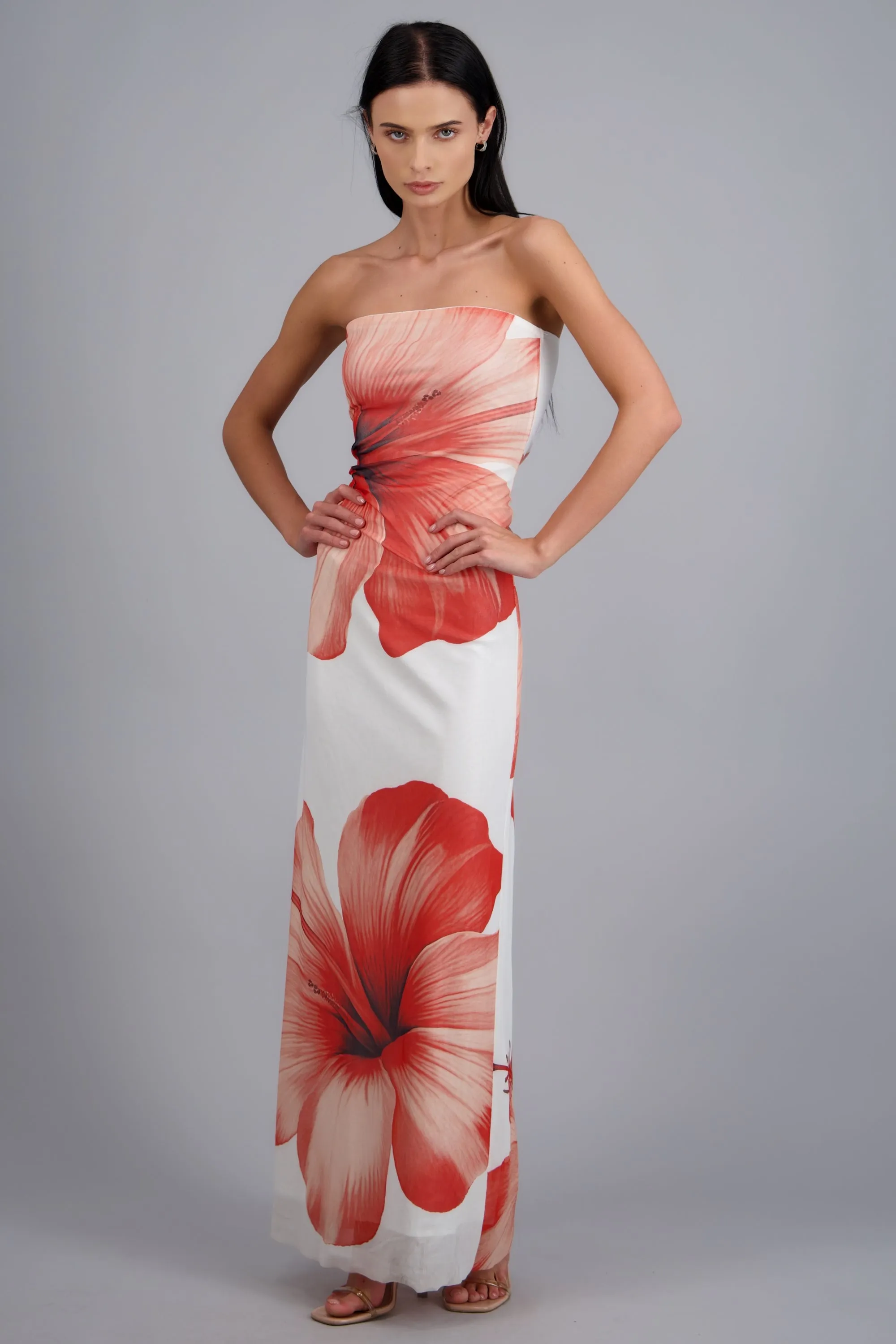 Vestido maxi strapples mesh flores sold by Shasa product image thumbnail 3