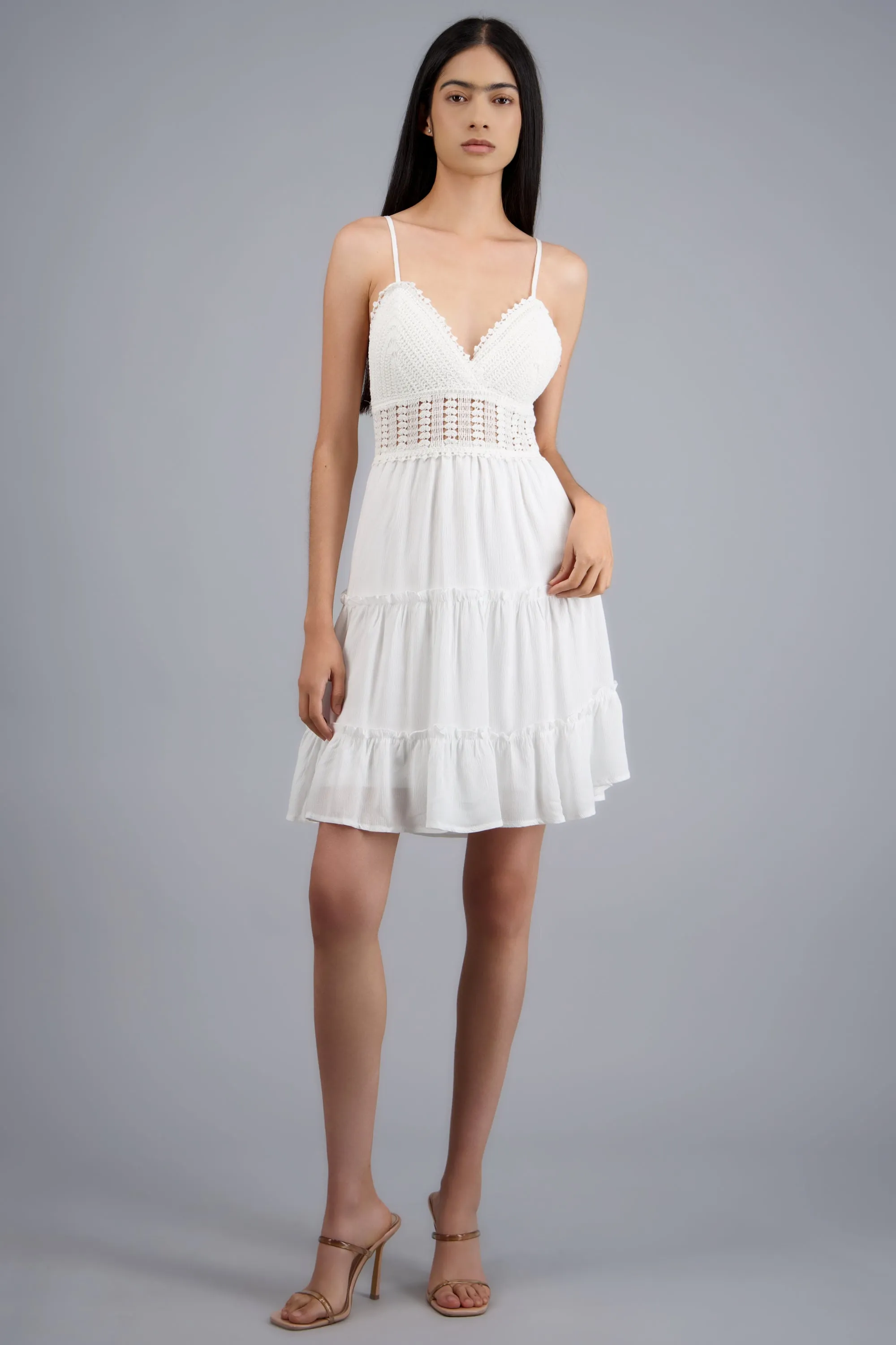 VESTIDO MINI LISO CON CROCHET sold by Shasa