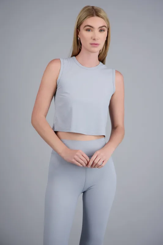 Top deportivo sin manga rib sold by Shasa