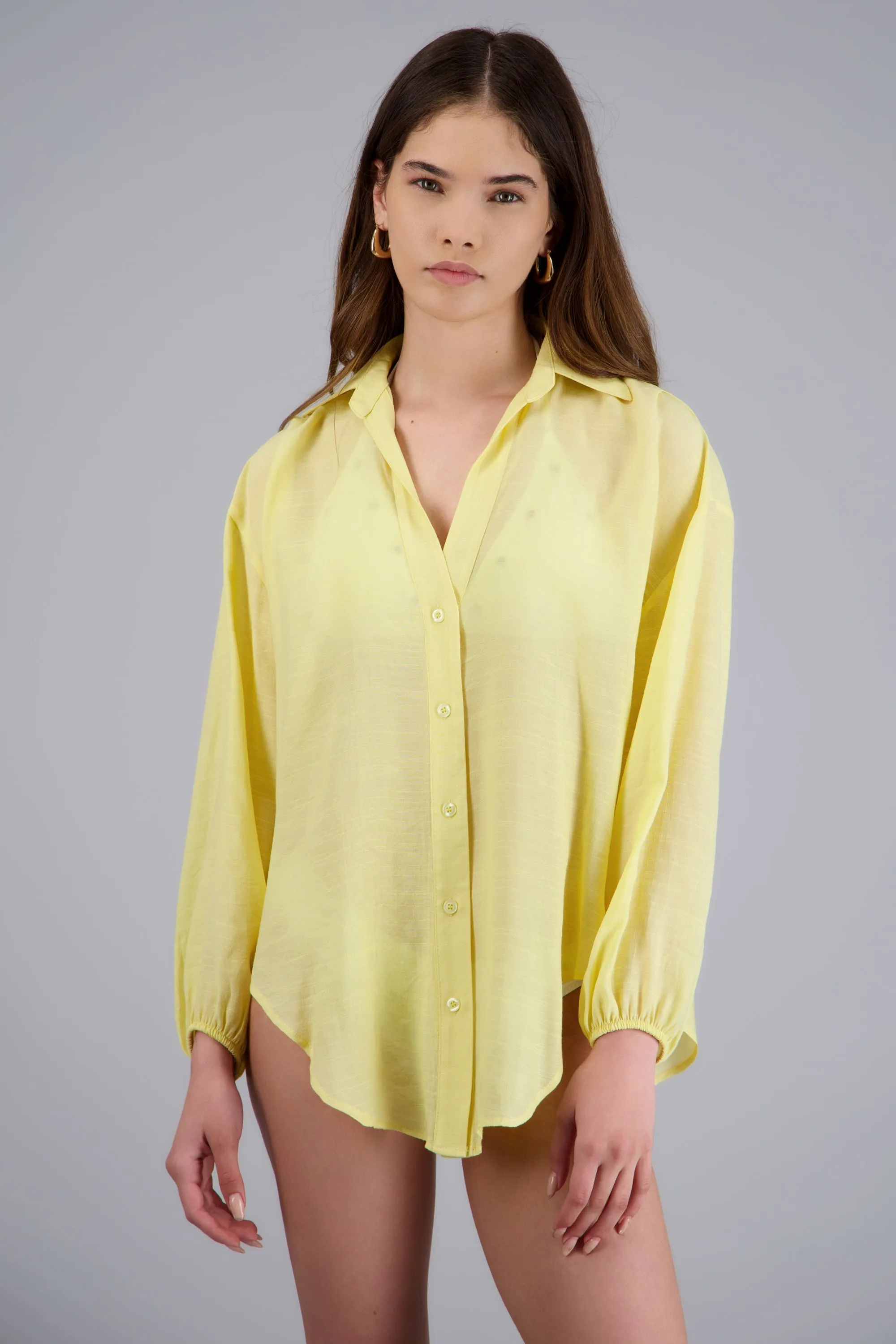 Camisa over ligera manga larga sold by Shasa