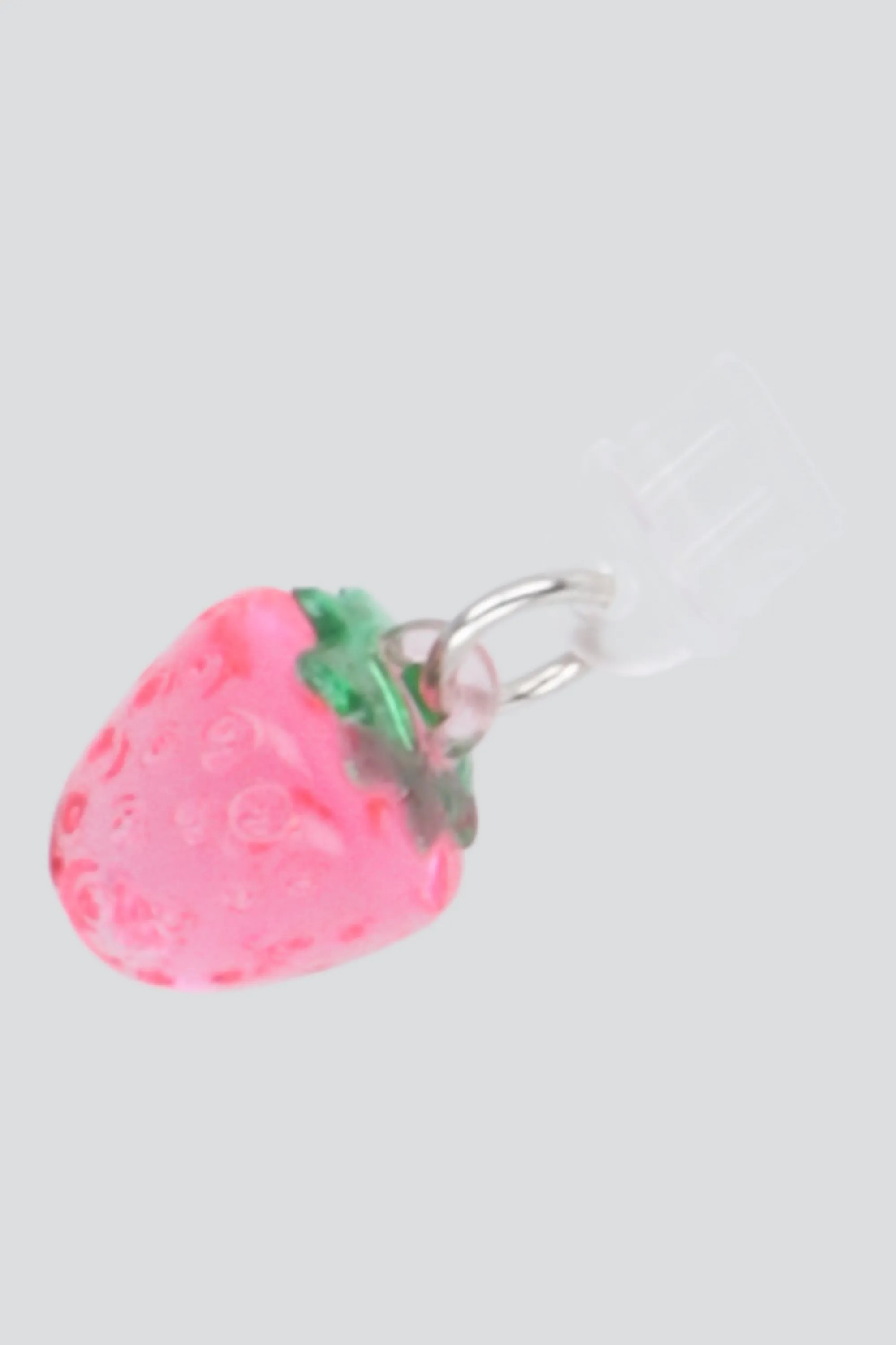 Cel charm fresa grande tipo c sold by Shasa product image thumbnail 2