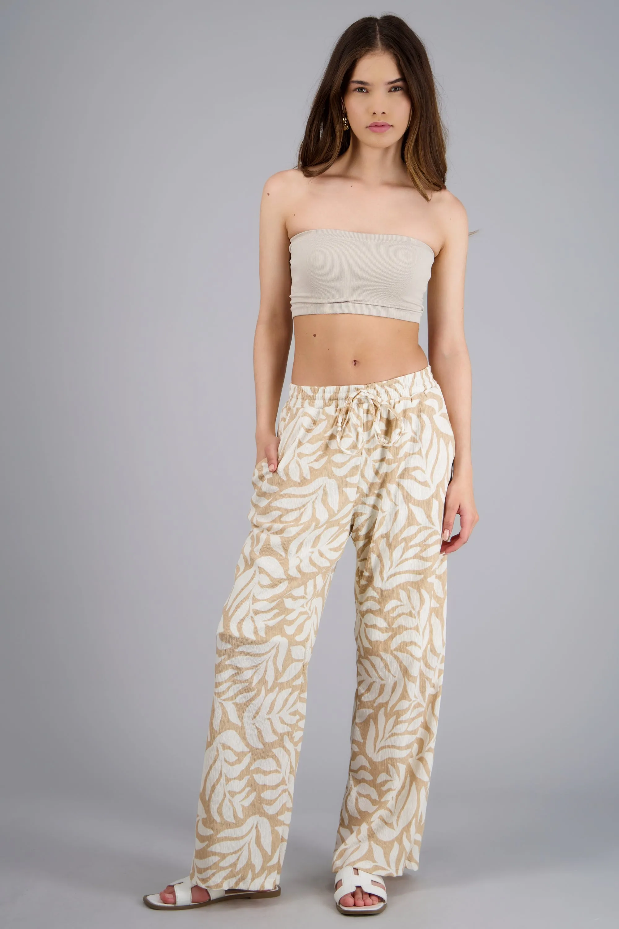 Pantalón estampado hojas sold by Shasa product image thumbnail 3