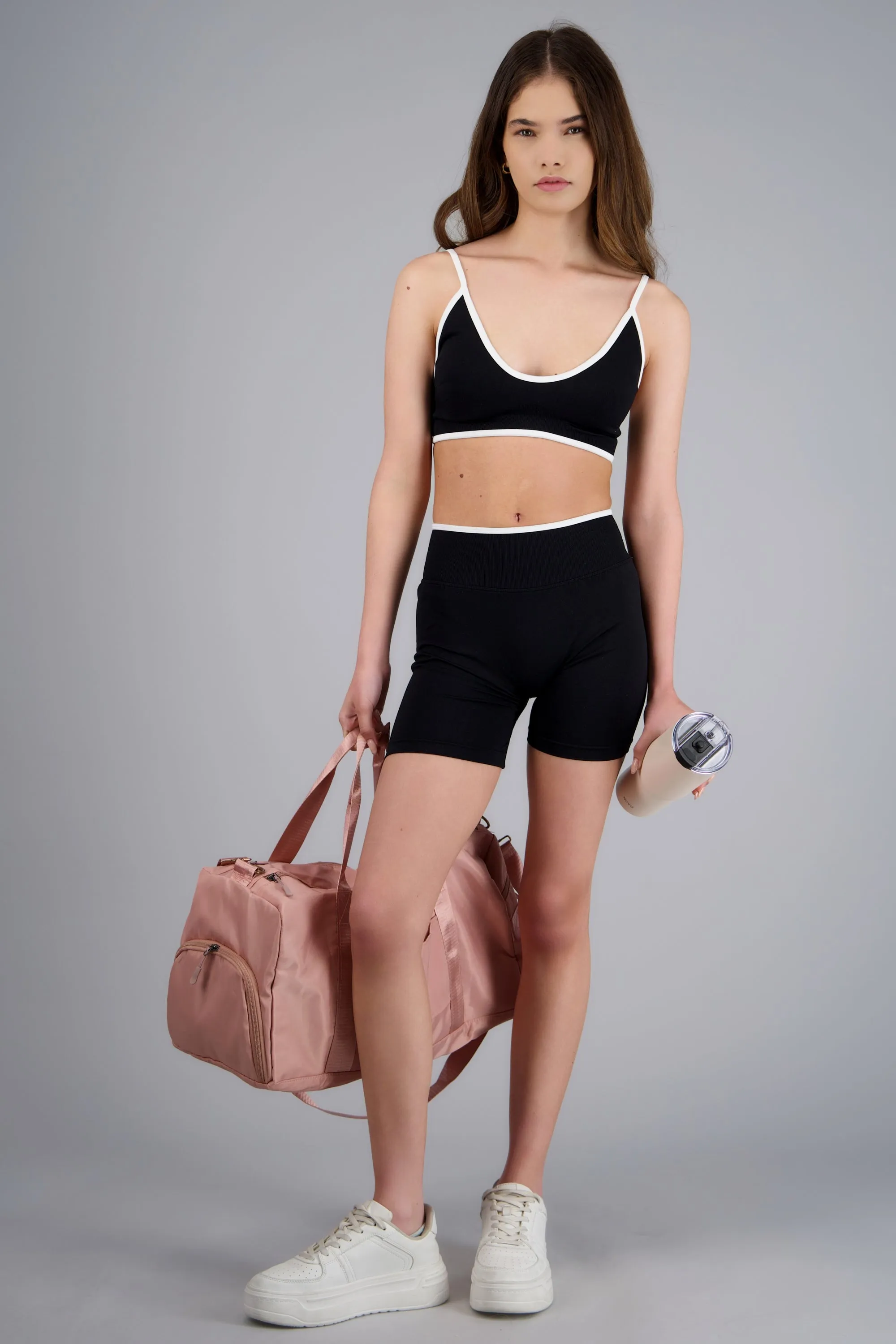 Short deportivo con frunce sold by Shasa product image thumbnail 3