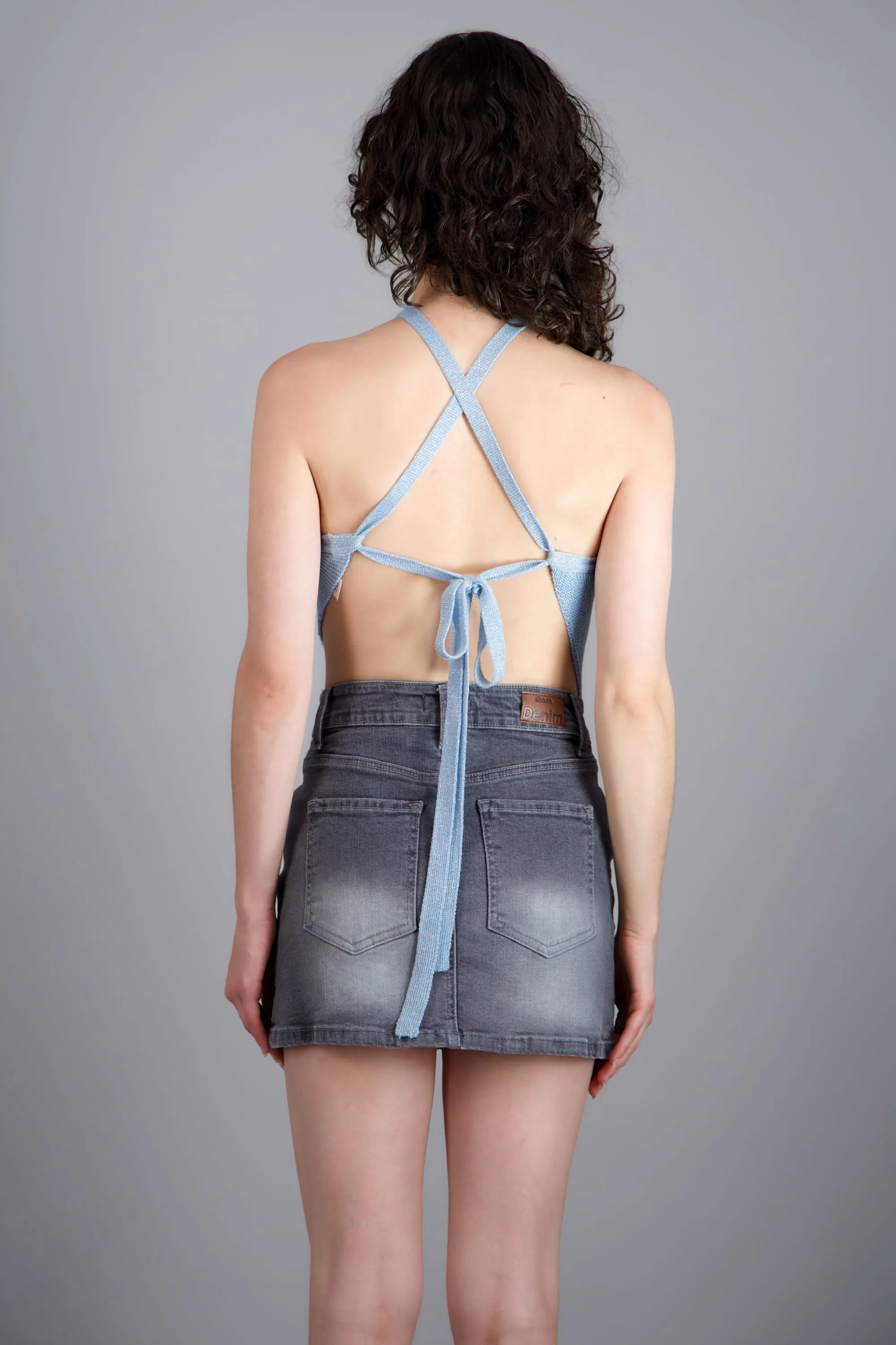 Top brillos halter espalda abierta sold by Shasa product image thumbnail 4