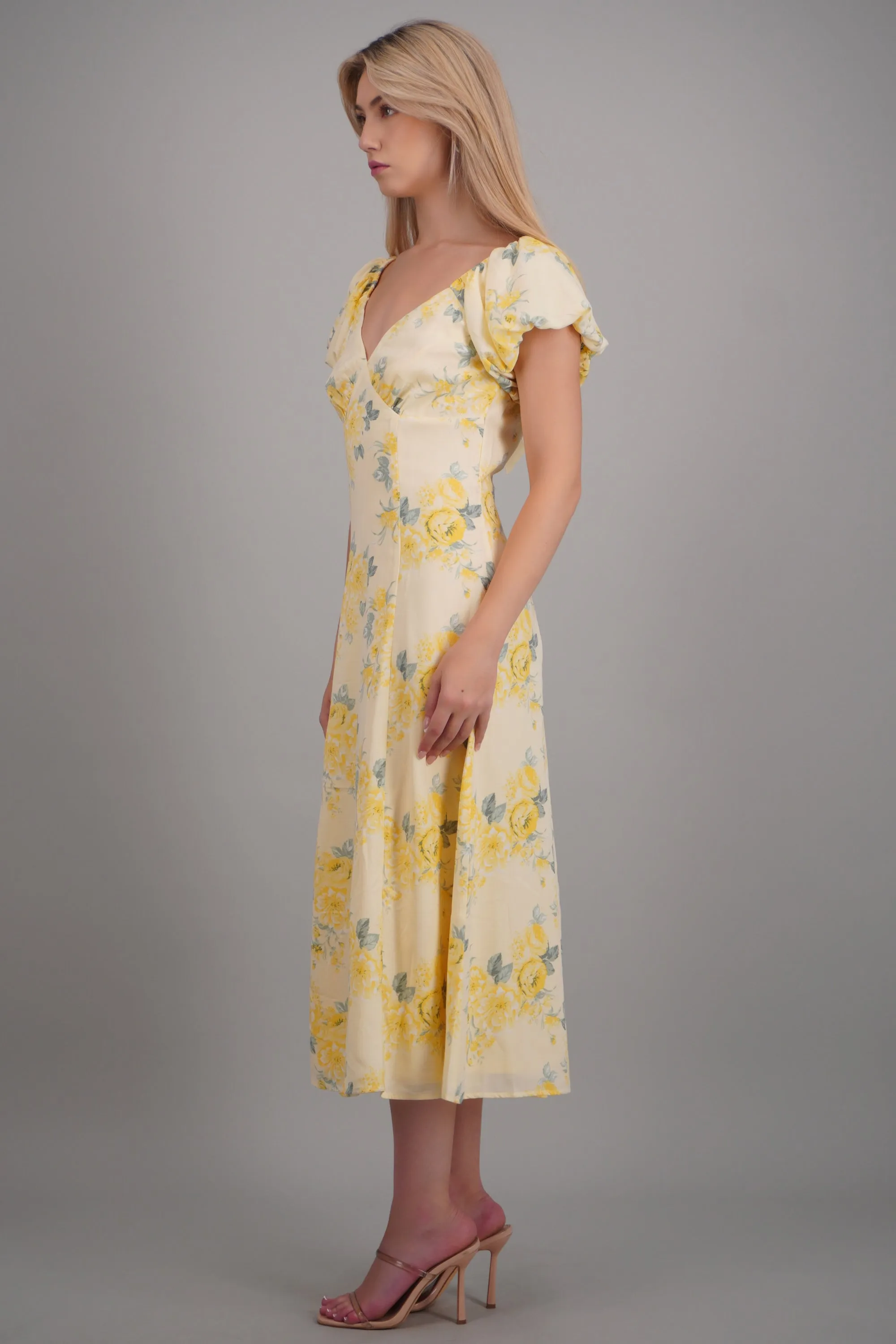 Vestido estampado flores cut out espalda sold by Shasa product image thumbnail 3