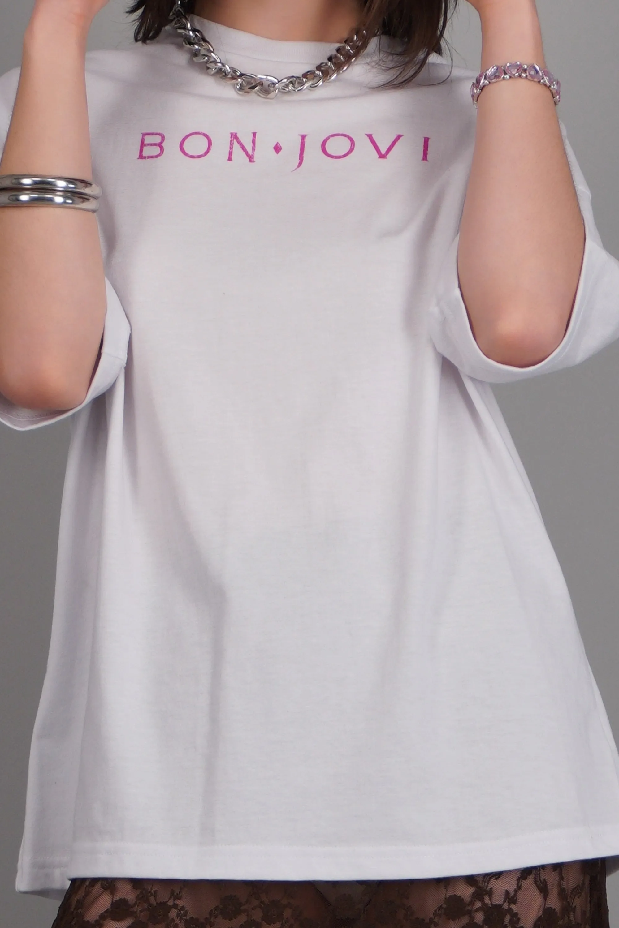 Playera over corazon Bon Jovi sold by Shasa product image thumbnail 5