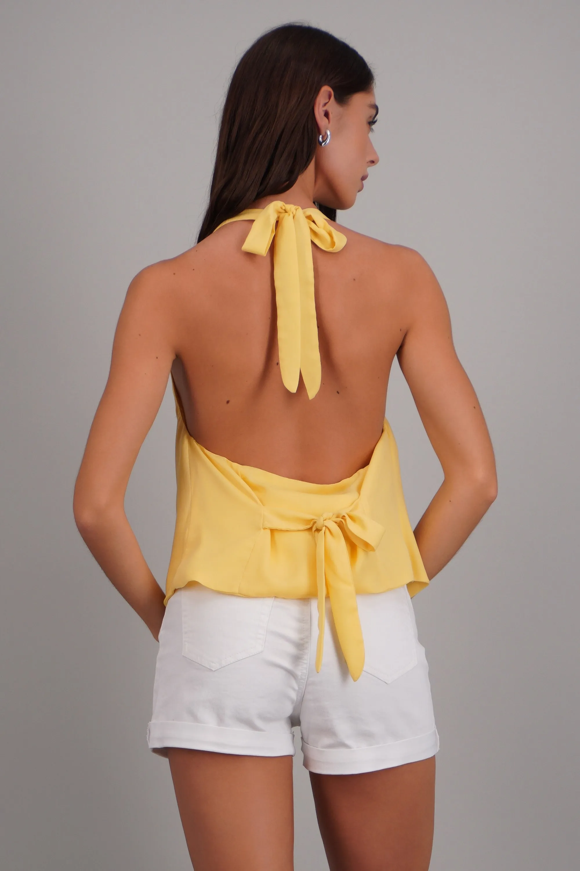 Top cuello halter sin mangas sold by Shasa product image thumbnail 4