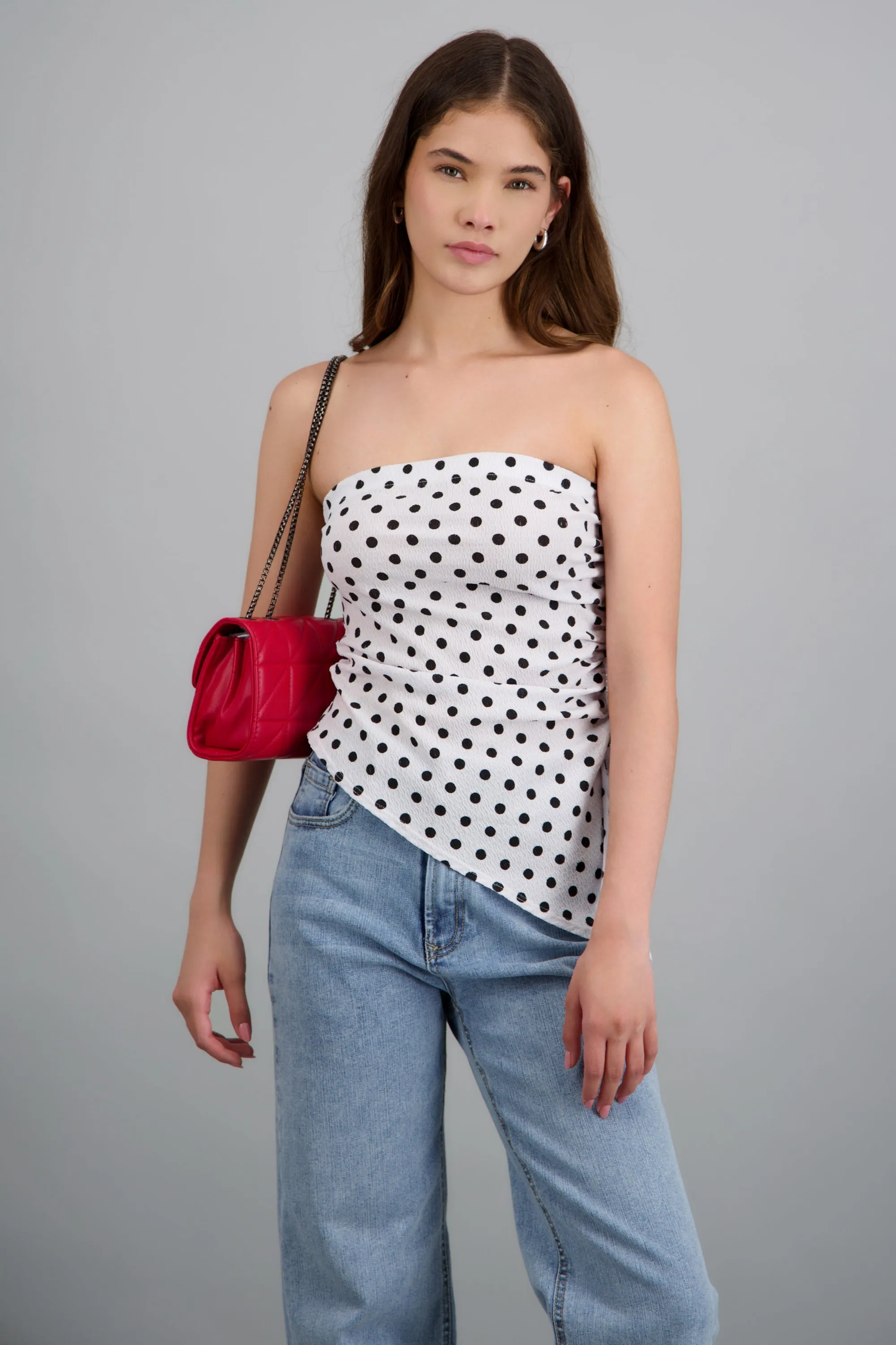 Top asimetrico polkas detalle abertura sold by Shasa product image thumbnail 3