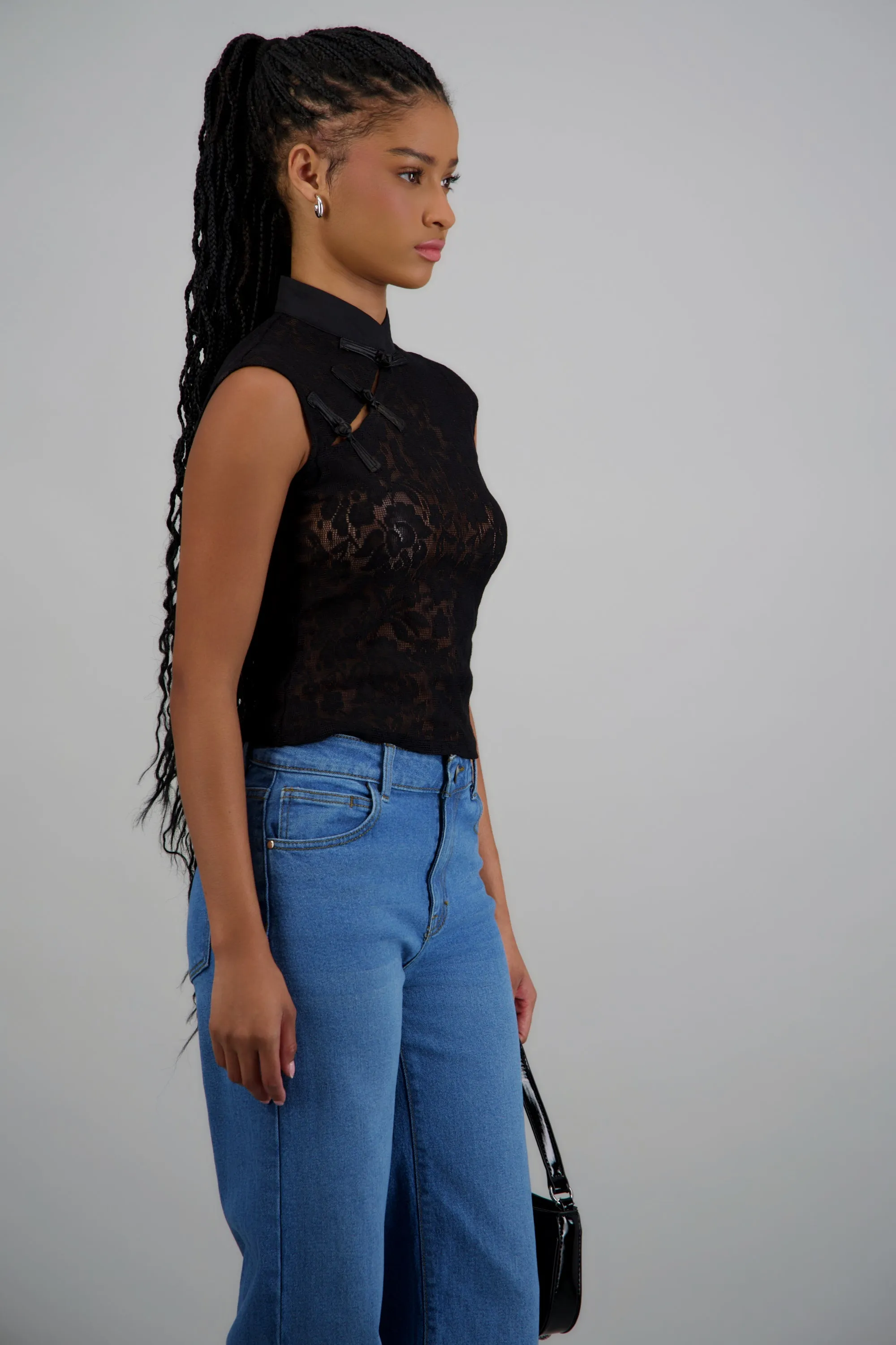 Top encaje botones laterales sold by Shasa product image thumbnail 2