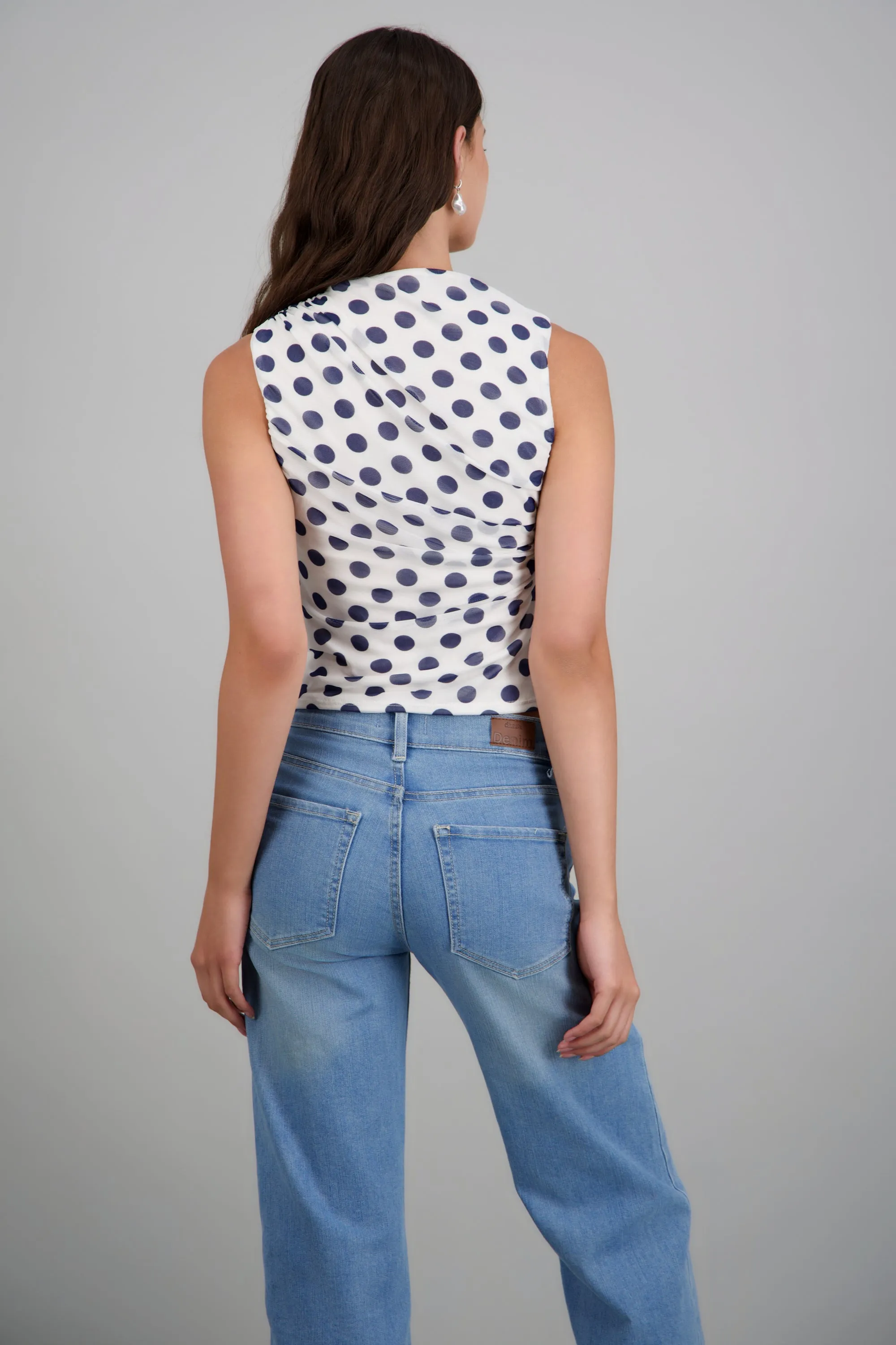 Top detalle fruncido lateral sold by Shasa product image thumbnail 4