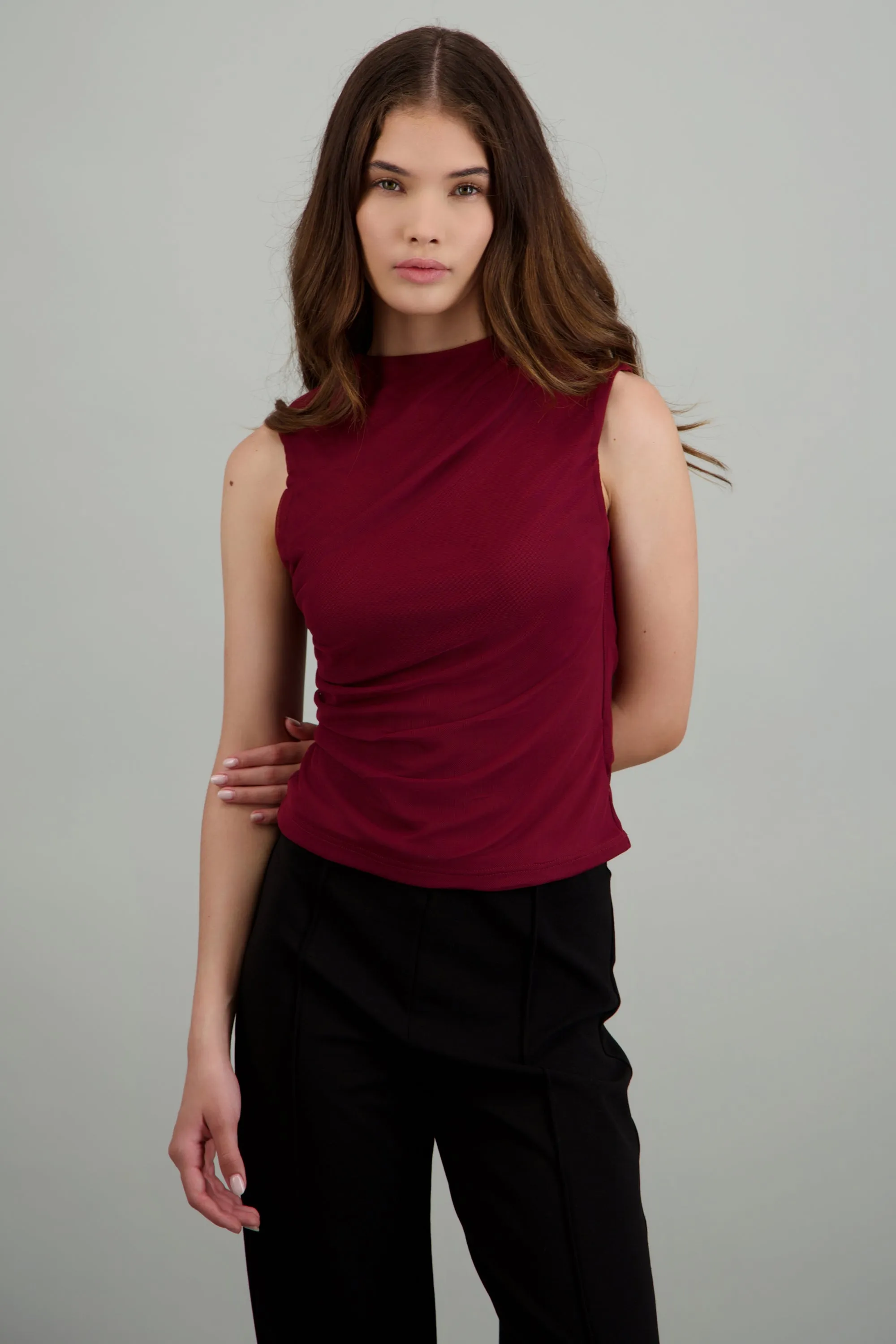 Blusa sin mangas drapeada sold by Shasa product image thumbnail 3