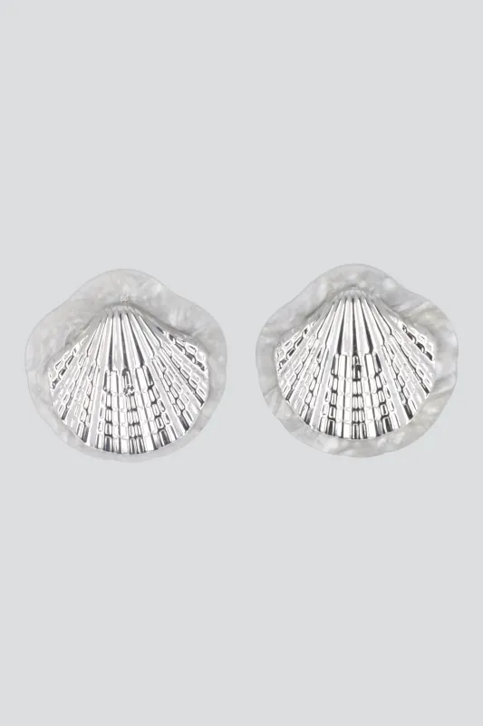 ARETES CONCHA ORILLA CAREY made by Shasa