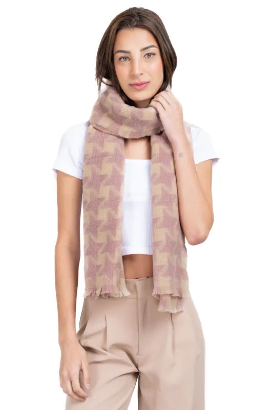 Bufanda tejida pata gallo sold by Shasa