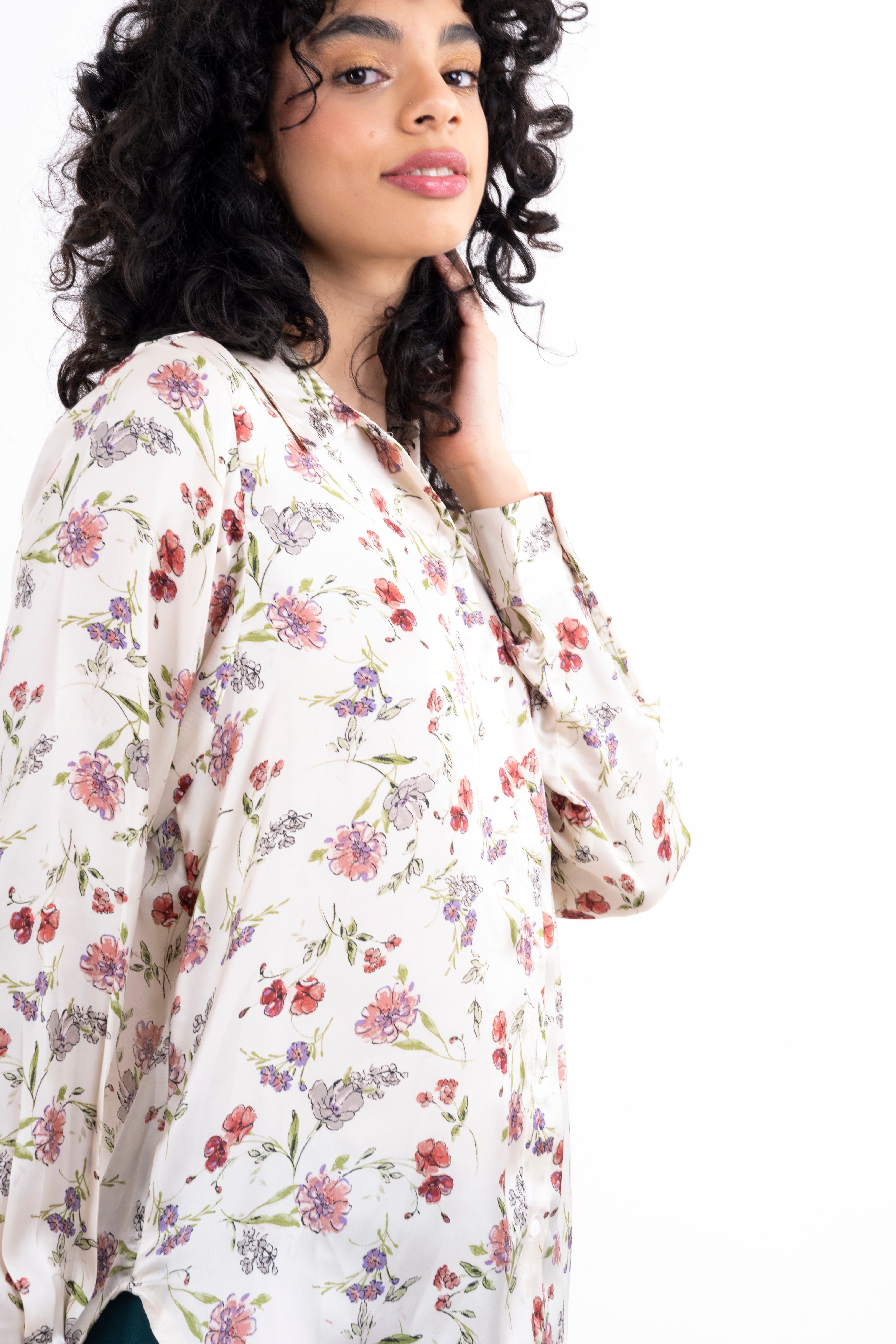 Camisa amplia estampado flores sold by Shasa product image thumbnail 2