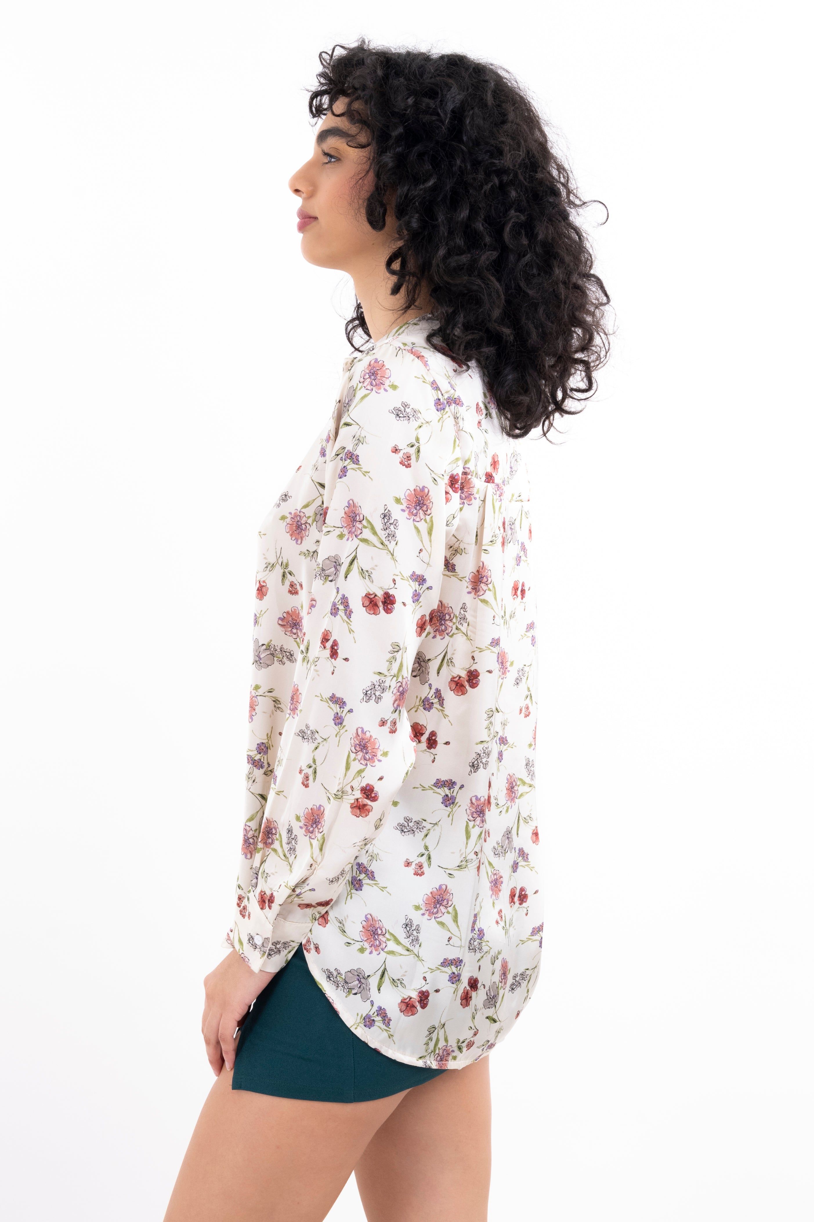 Camisa amplia estampado flores sold by Shasa product image thumbnail 3