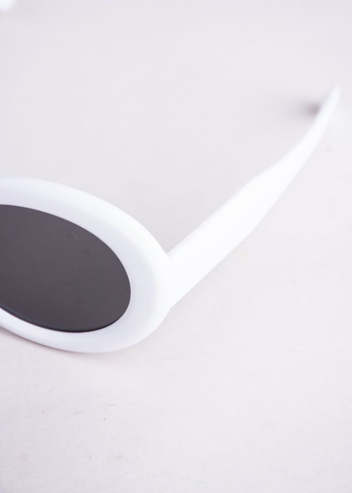 Lentes sol redondo sold by Shasa product image thumbnail 2