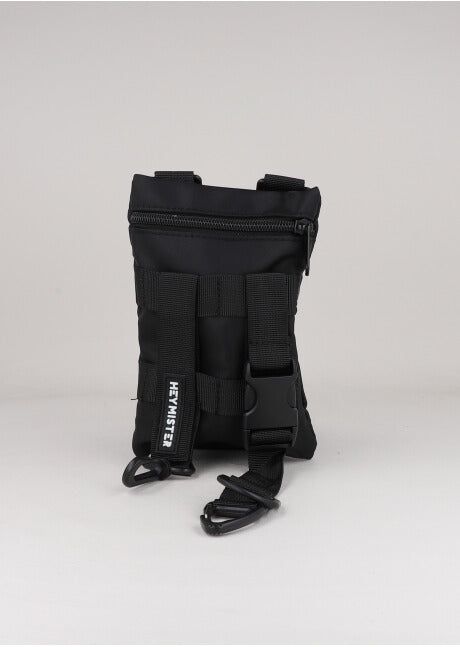 Bolsa crossbody broches sold by Shasa