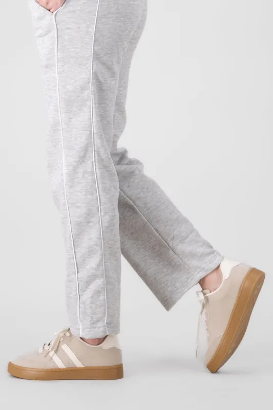 Tenis casual rayas punta suede sold by Shasa