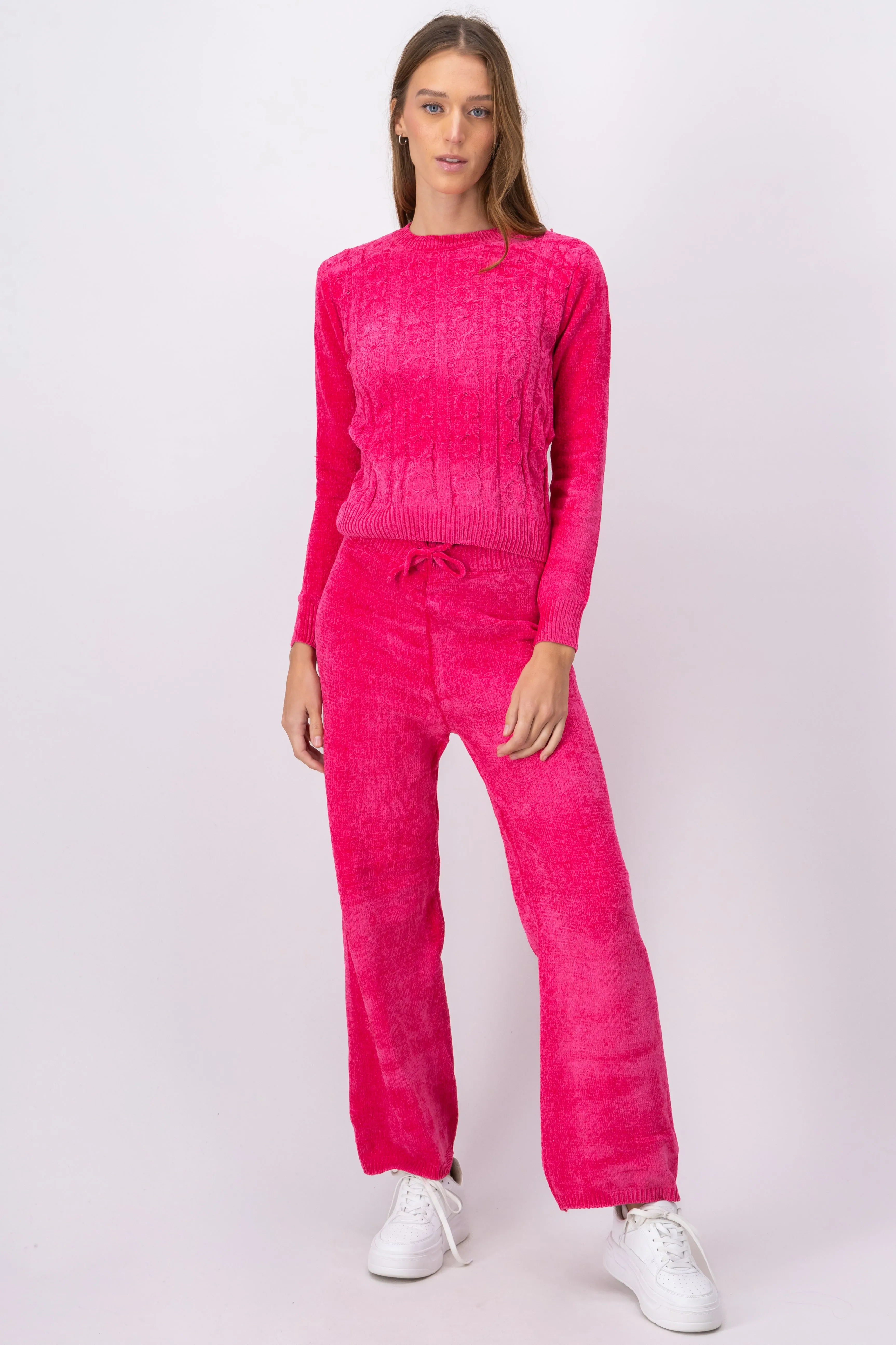 Pantalón tejido suave sold by Shasa