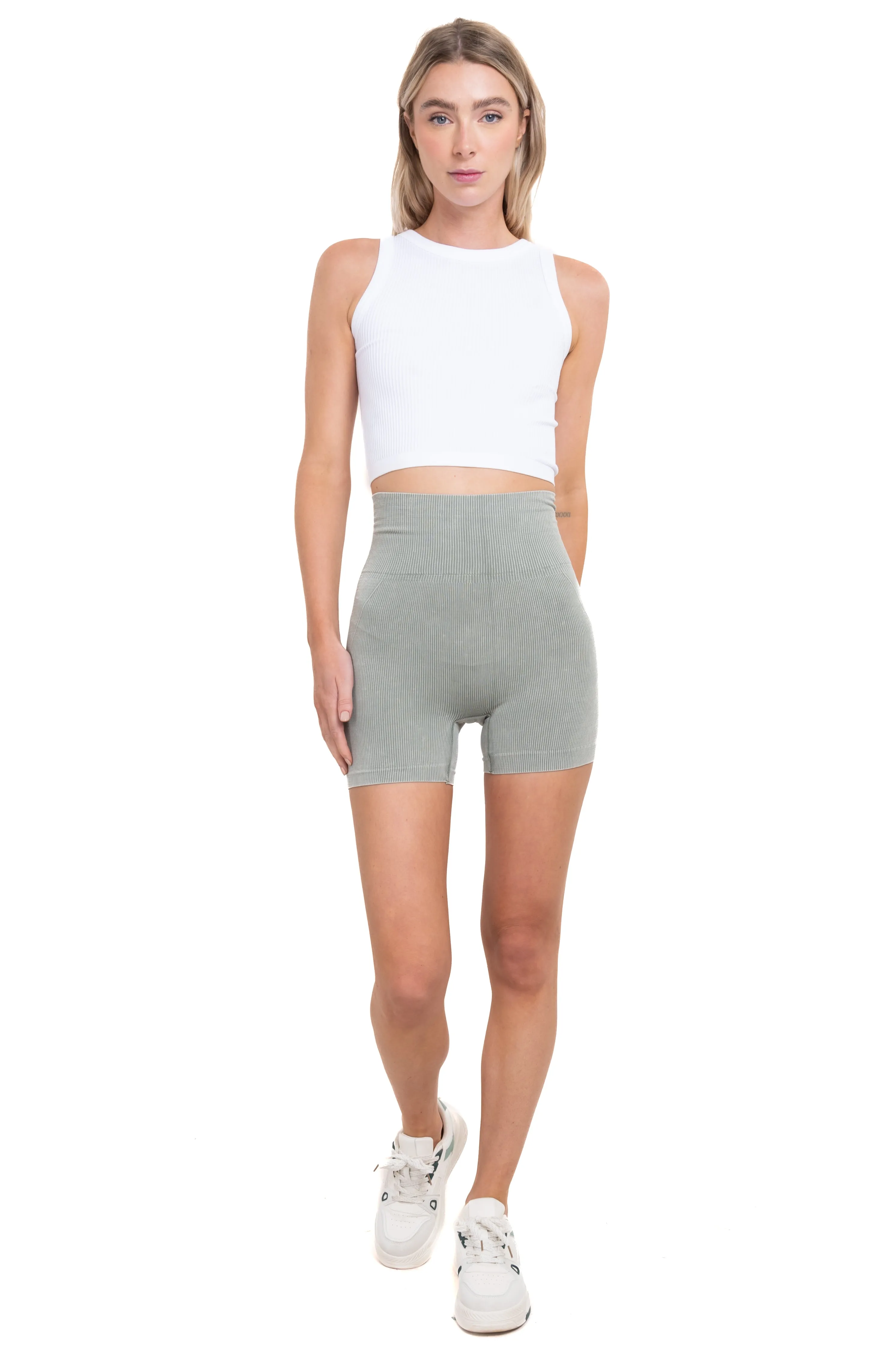 Short biker cintura alta acanalado sold by Shasa product image thumbnail 2