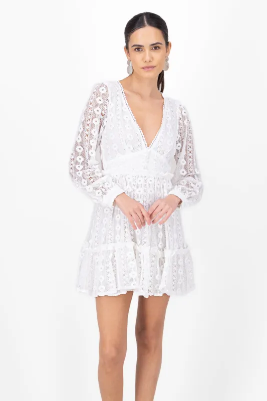 Vestido crochet con mini olanes manga larga sold by Shasa