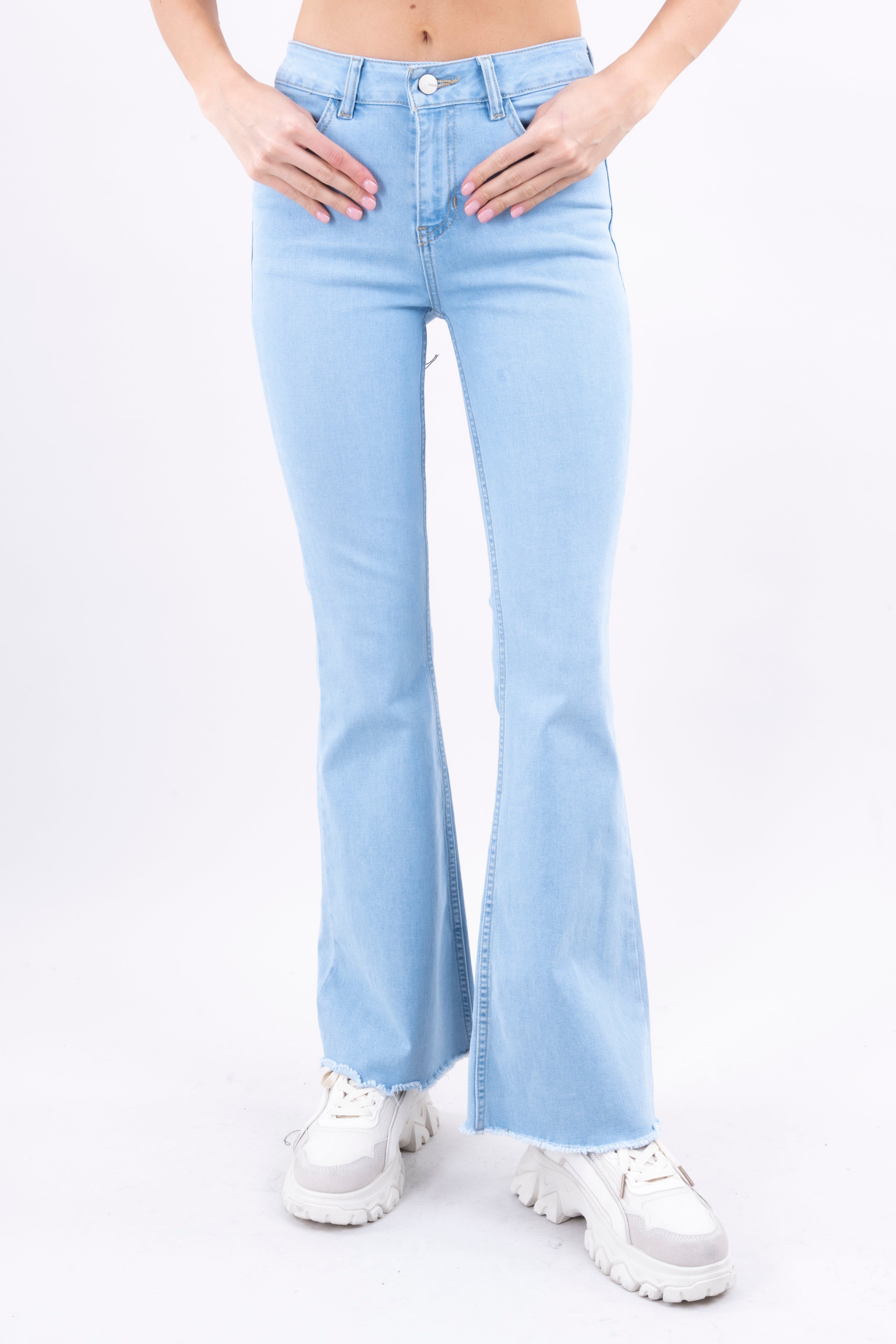 Jeans flare con corte en tobillos sold by Shasa product image thumbnail 5