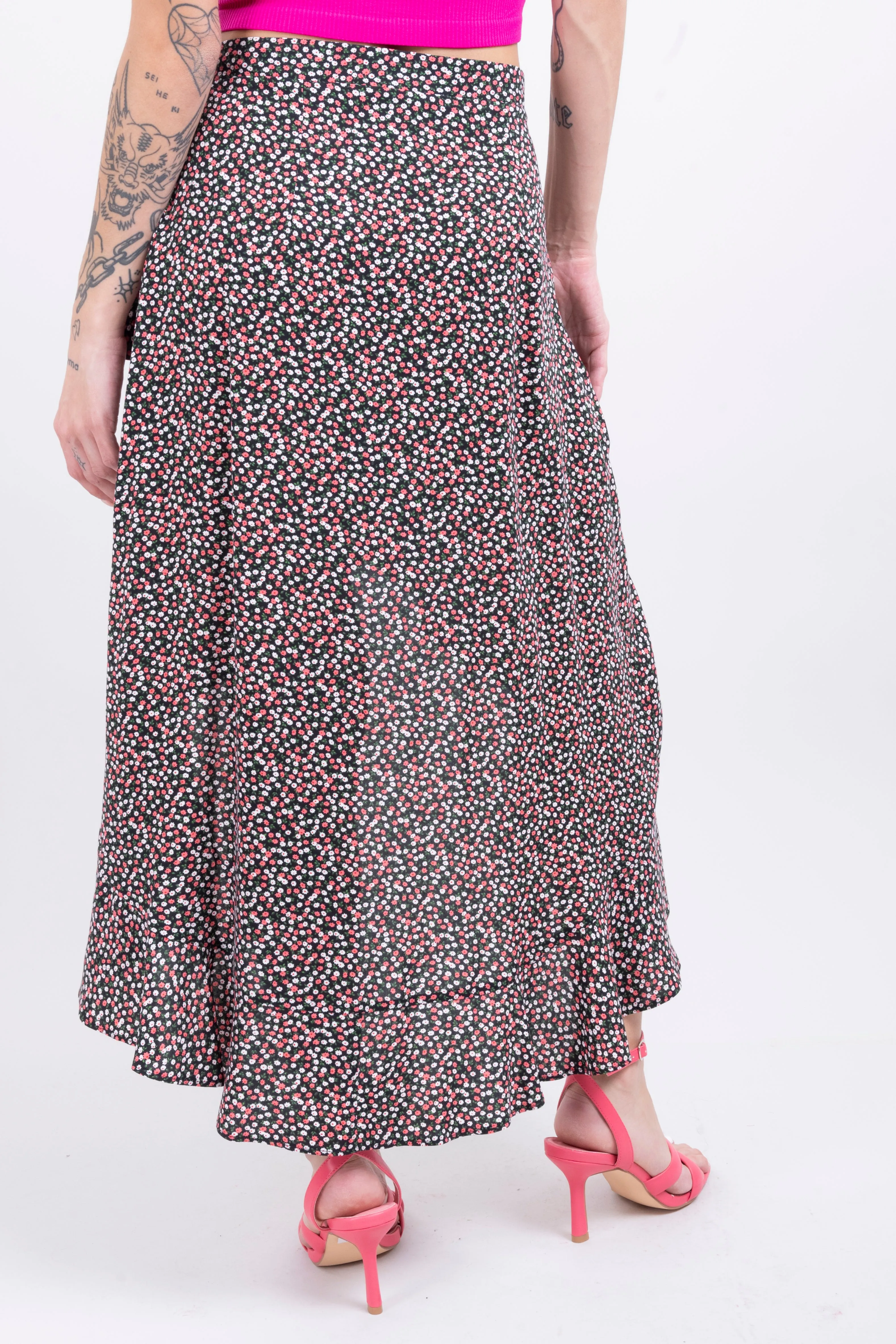 Falda midi estampado flores sold by Shasa product image thumbnail 4
