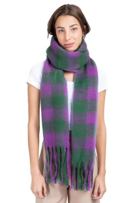 Bufanda tejido suave cuadros sold by Shasa