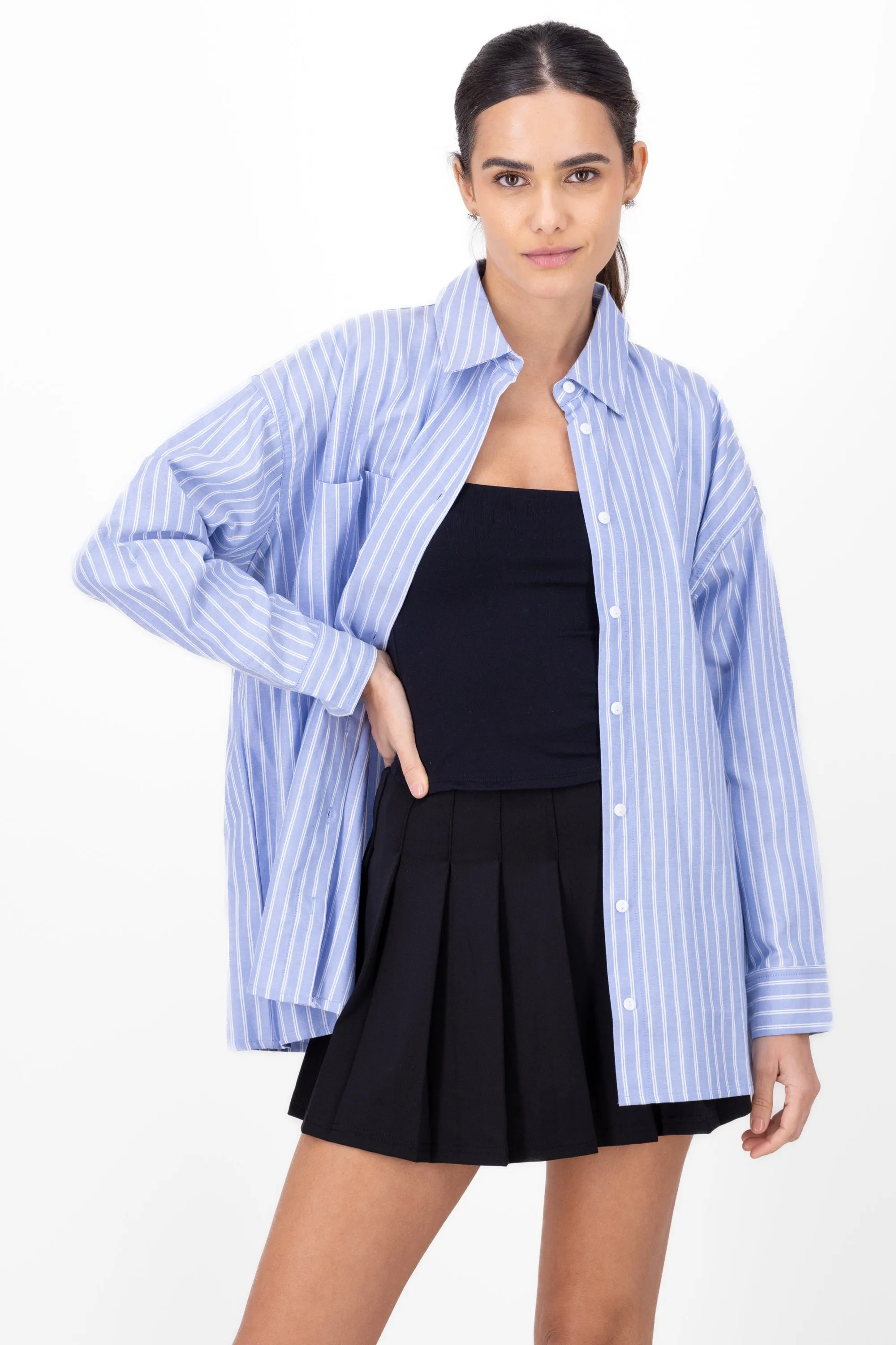 Camisa a rayas de algodon fit amplio sold by Shasa