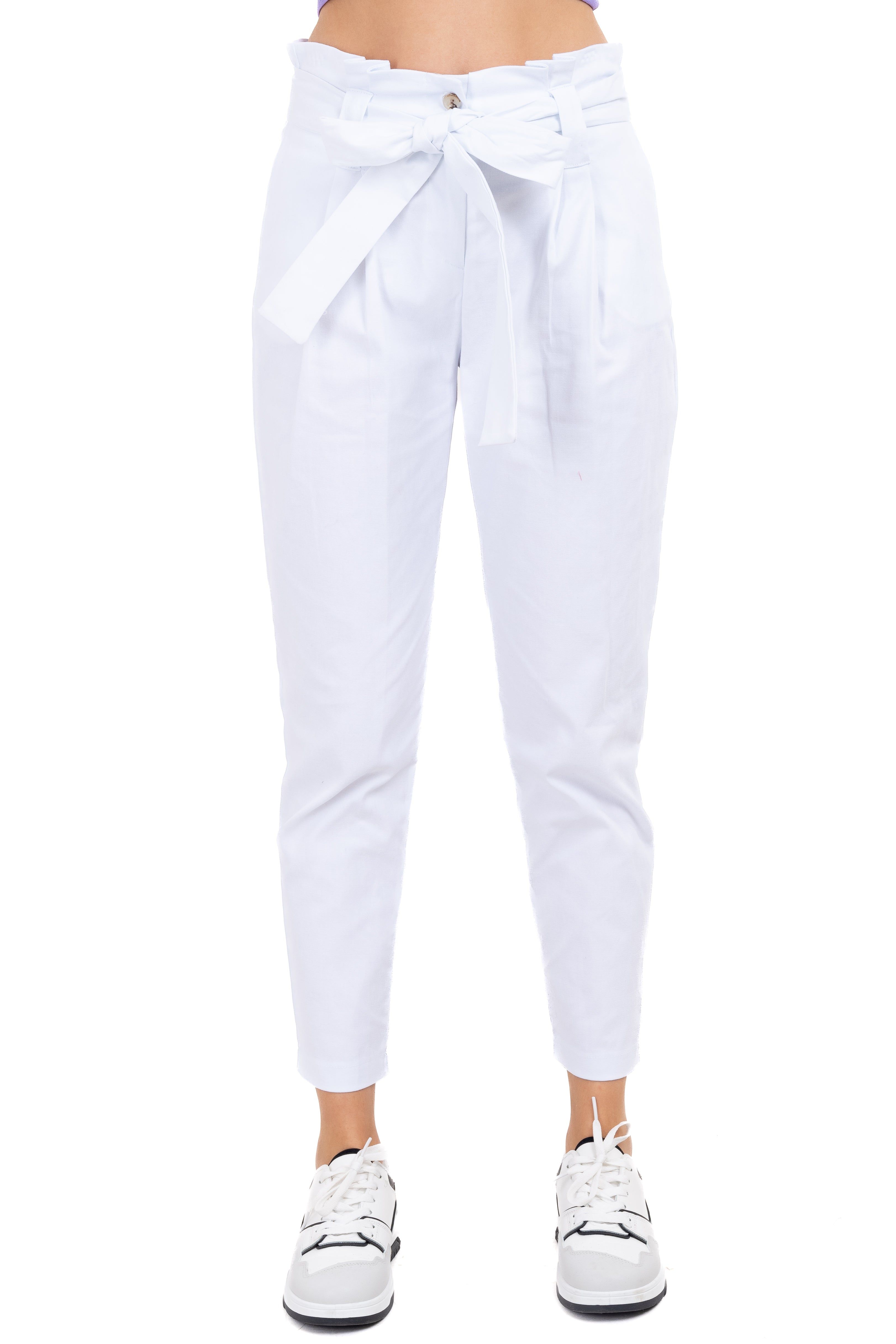 Pantalón paper bag cintura alta cinturón sold by Shasa