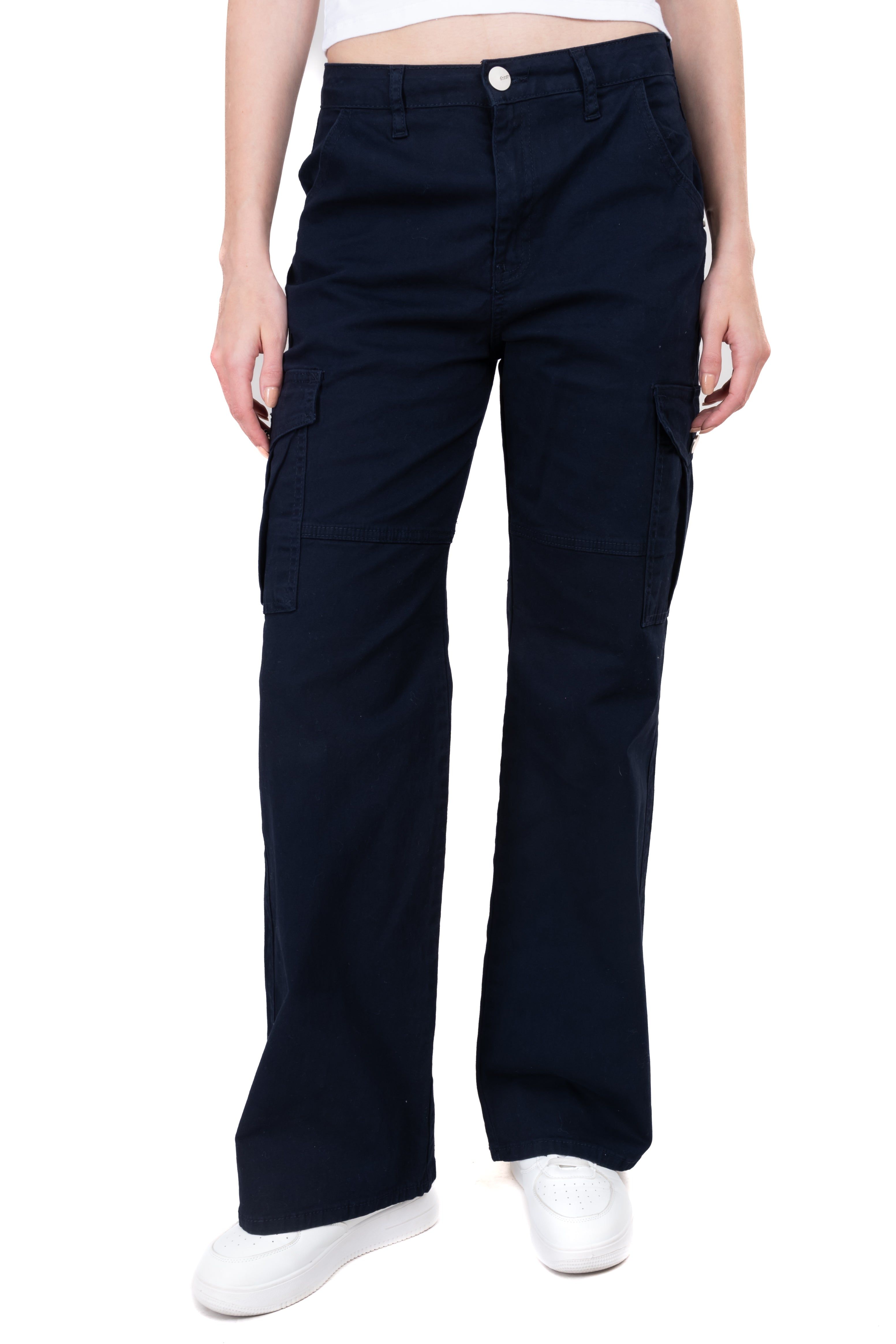 Jeans cargo wide leg bolsillos sold by Shasa