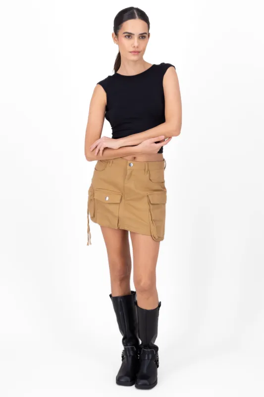 Falda mini cargo con bolsas sold by Shasa