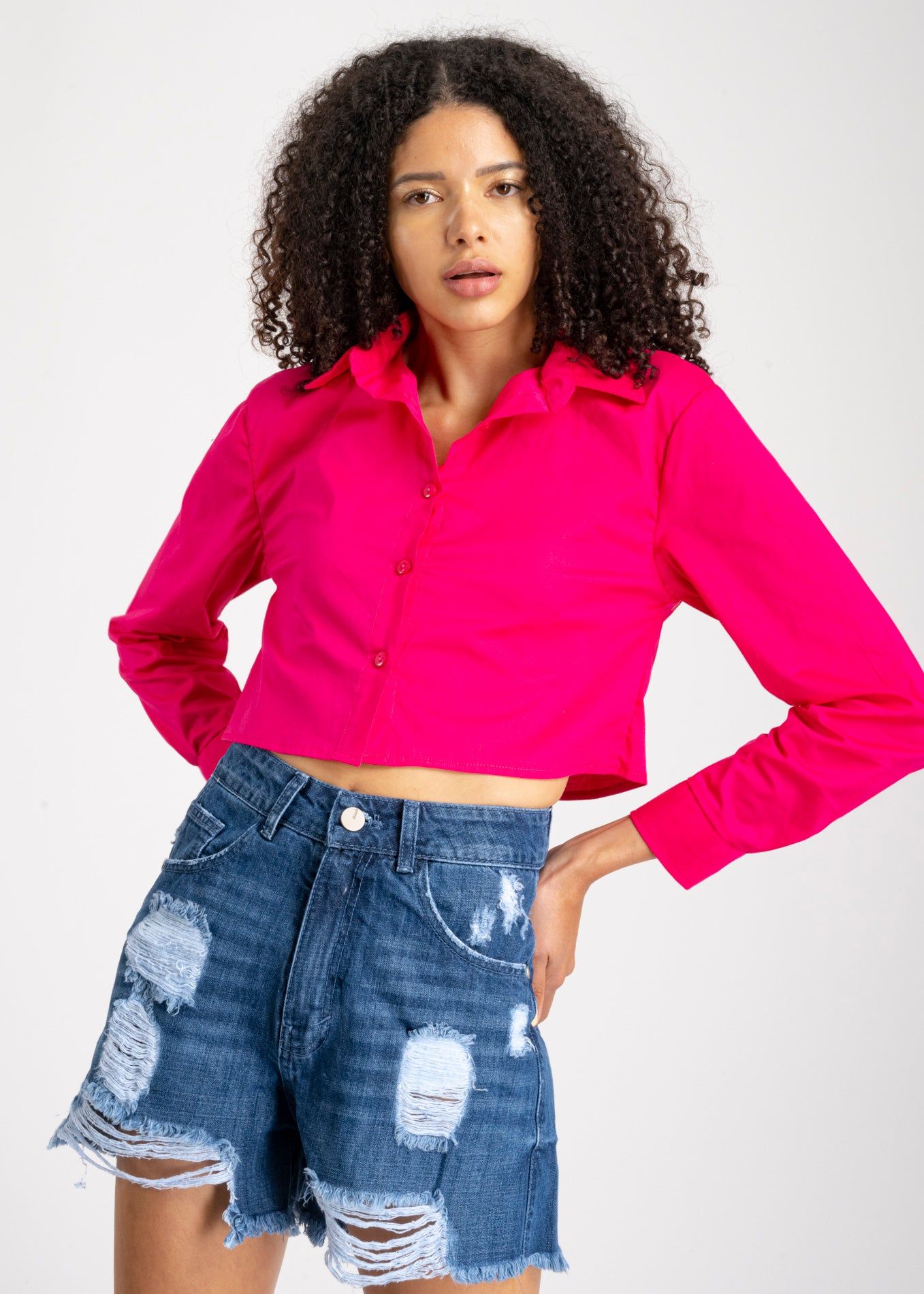 Camisa Crop Manga Larga sold by Shasa