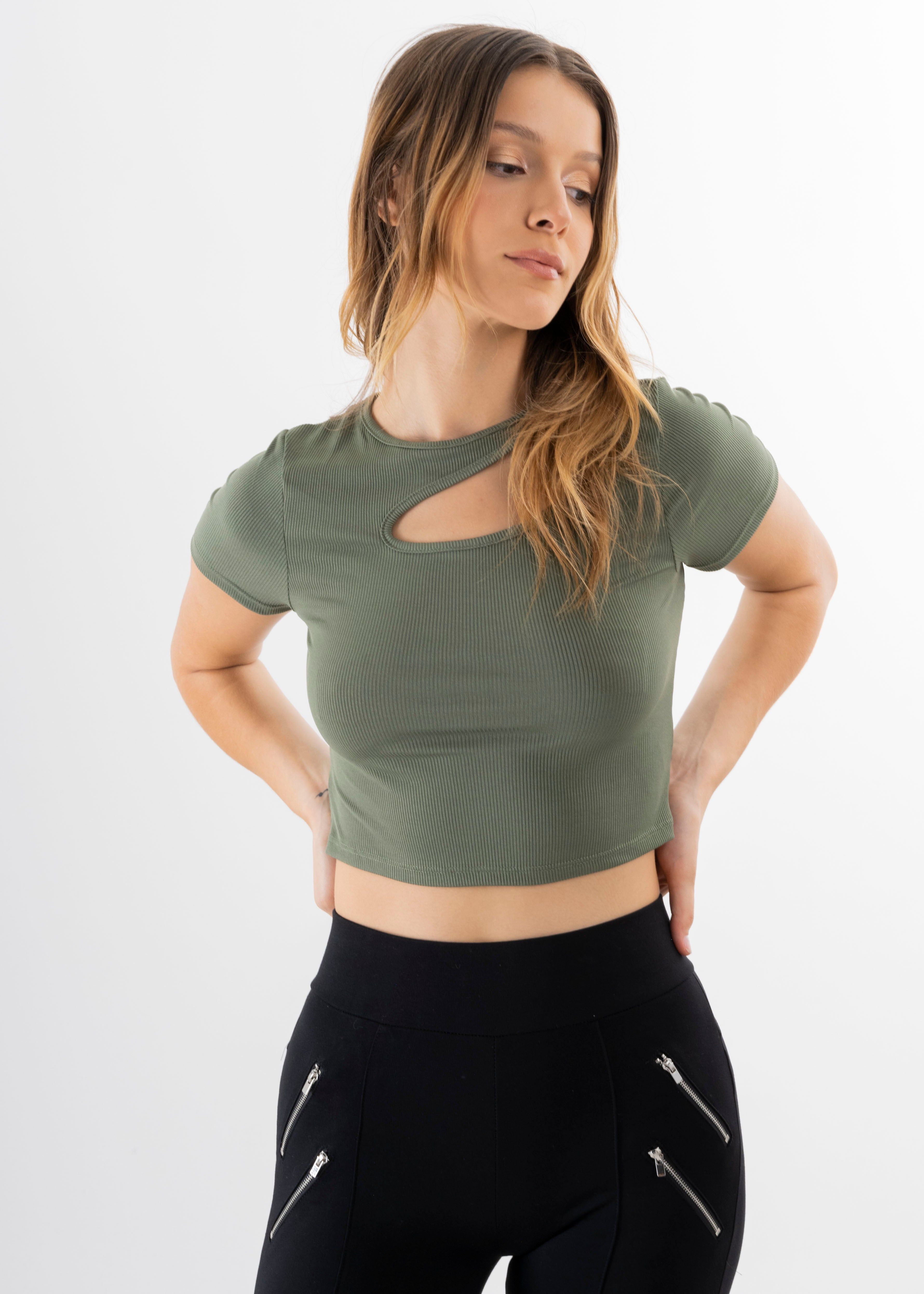 Top escote asimétrico sold by Shasa